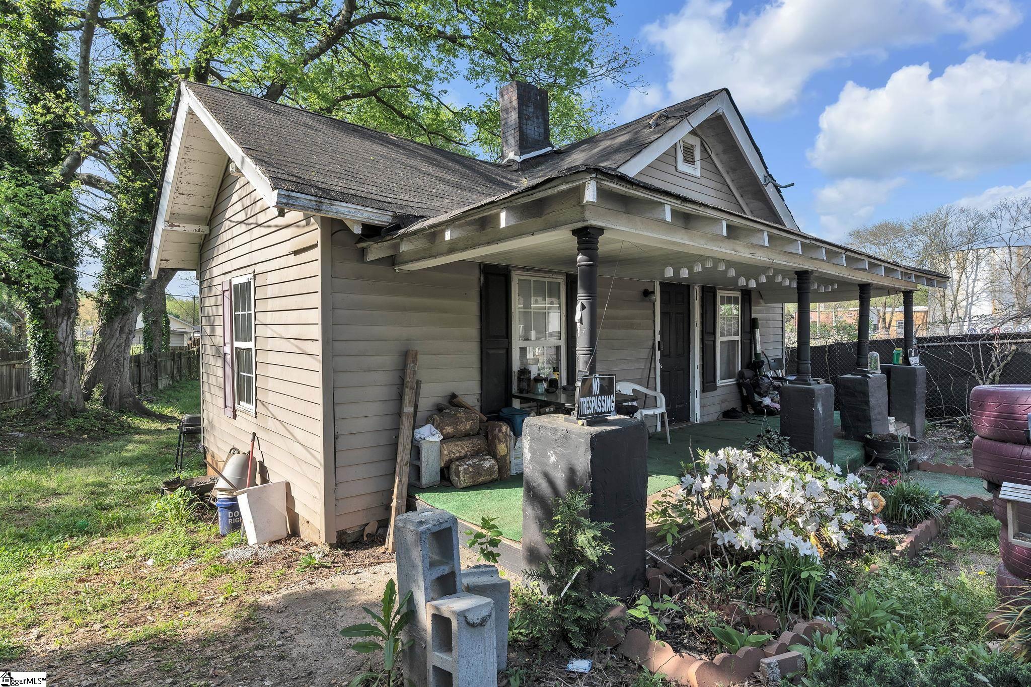 1001 W Bramlett Road Greenville, SC 29611