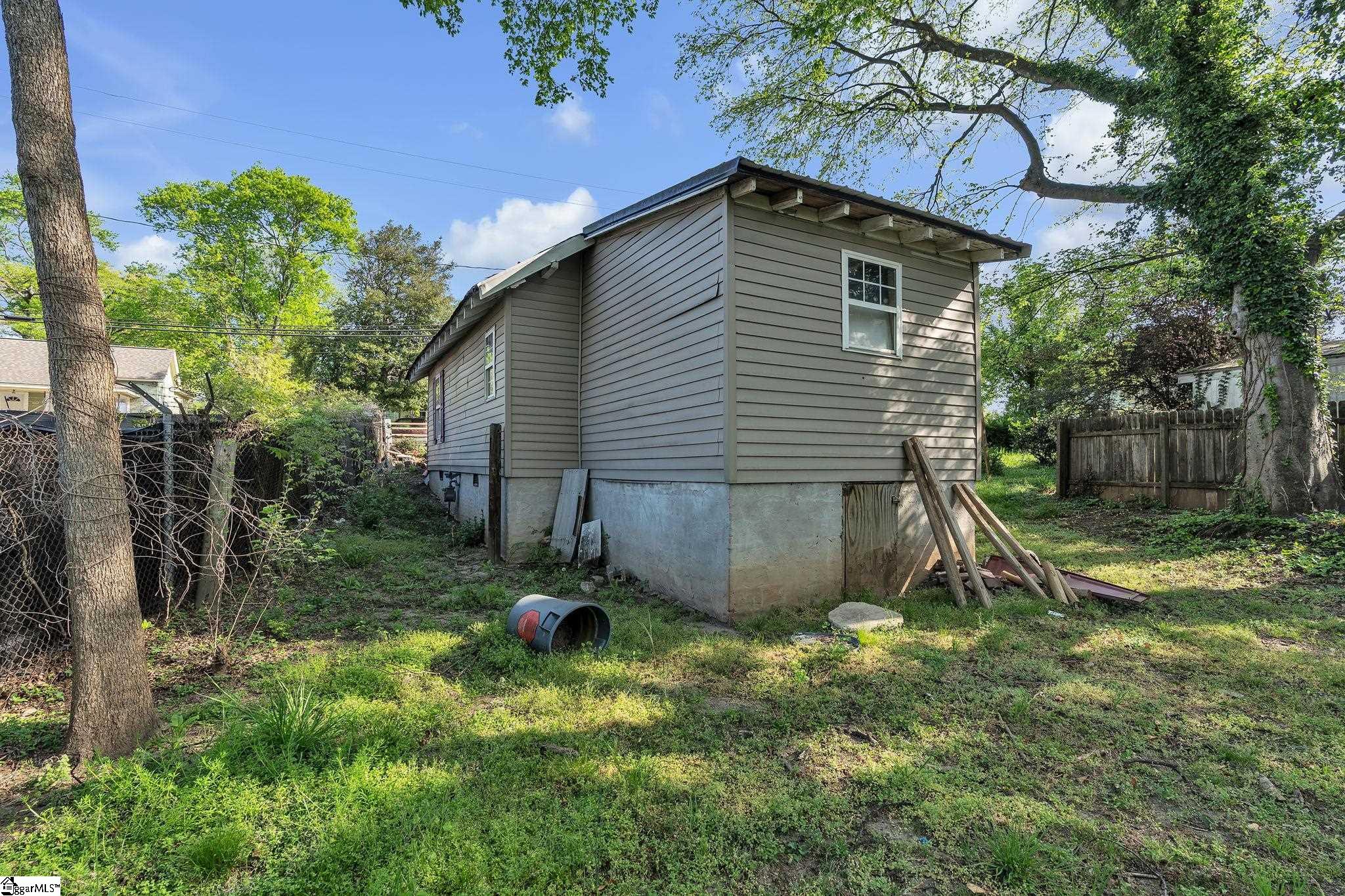 1001 W Bramlett Road Greenville, SC 29611