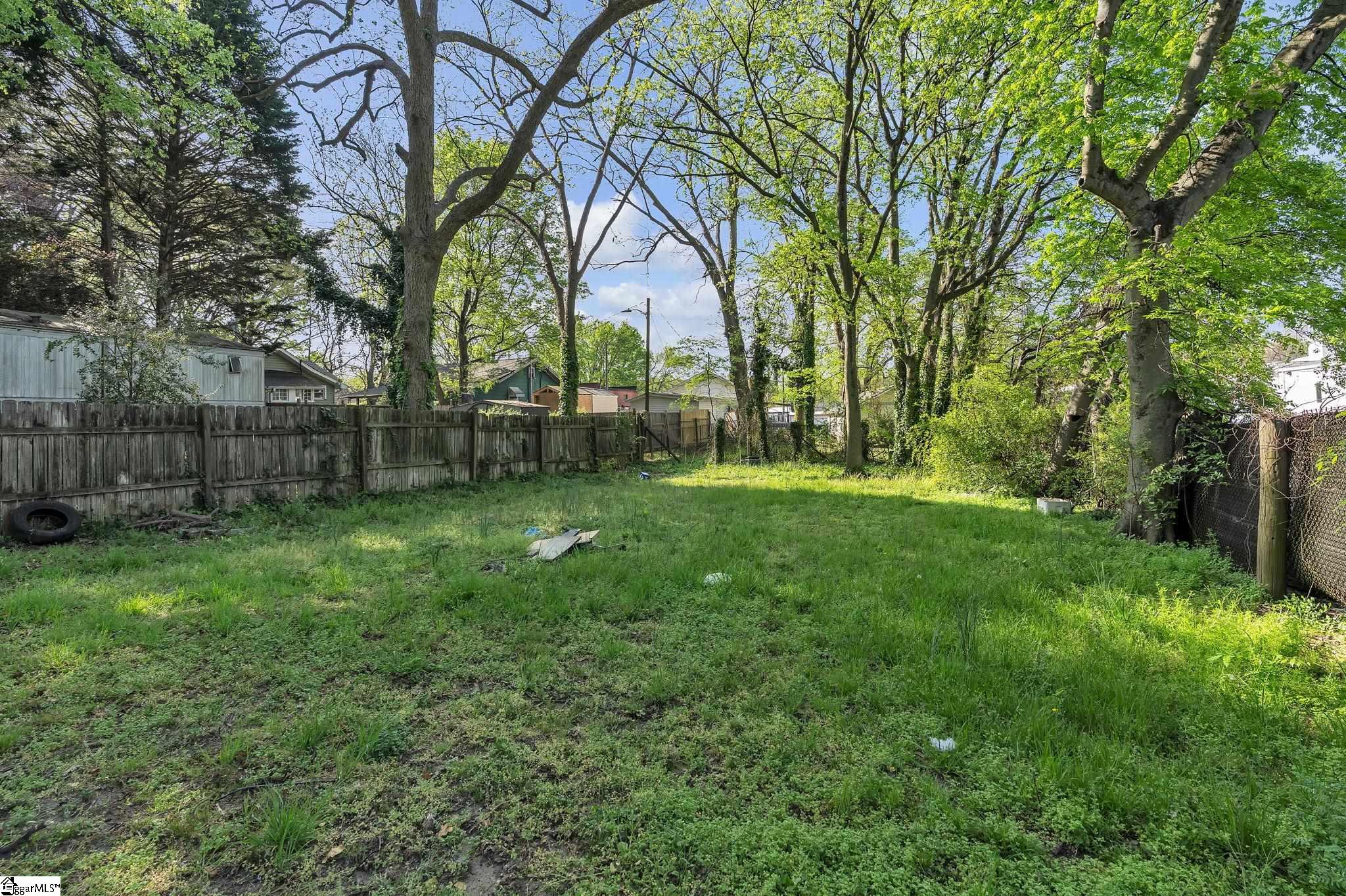 1001 W Bramlett Road Greenville, SC 29611
