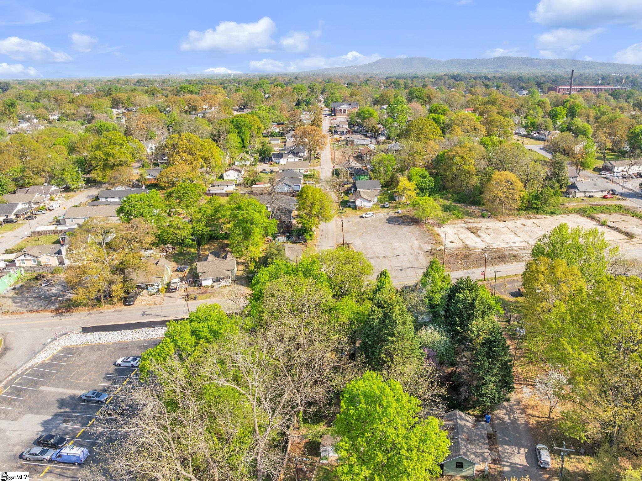1001 W Bramlett Road Greenville, SC 29611