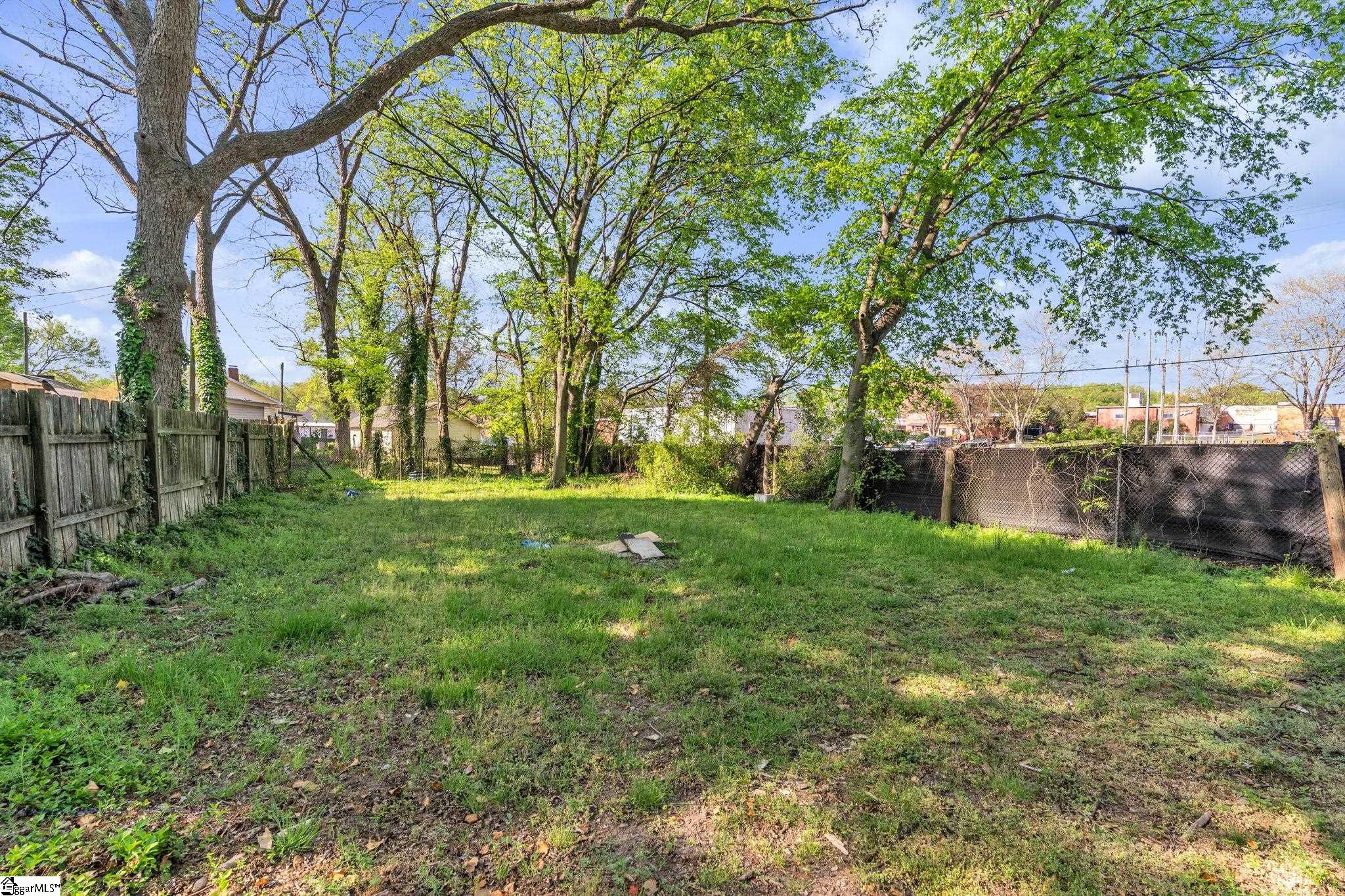 1001 W Bramlett Road Greenville, SC 29611