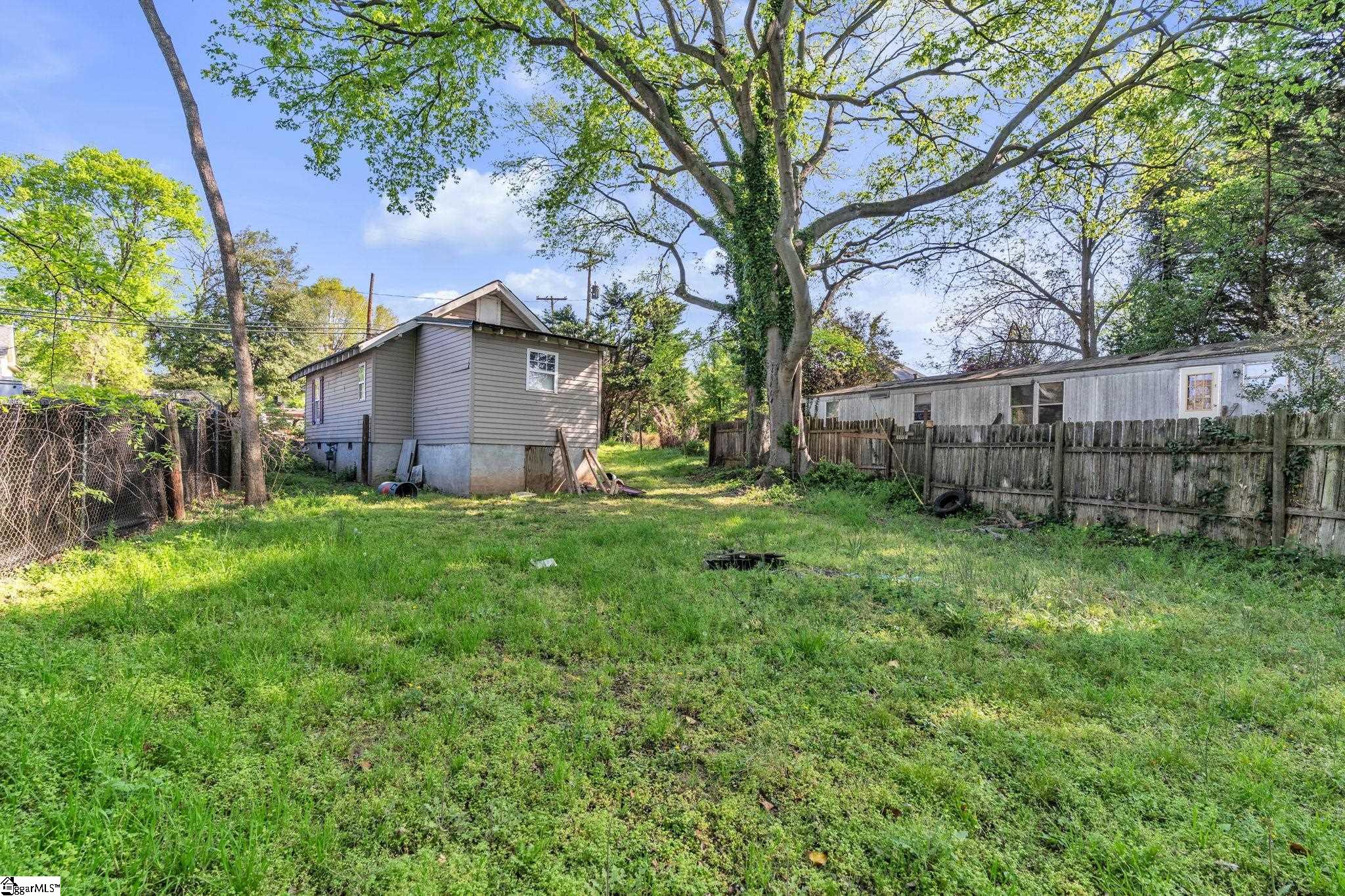 1001 W Bramlett Road Greenville, SC 29611