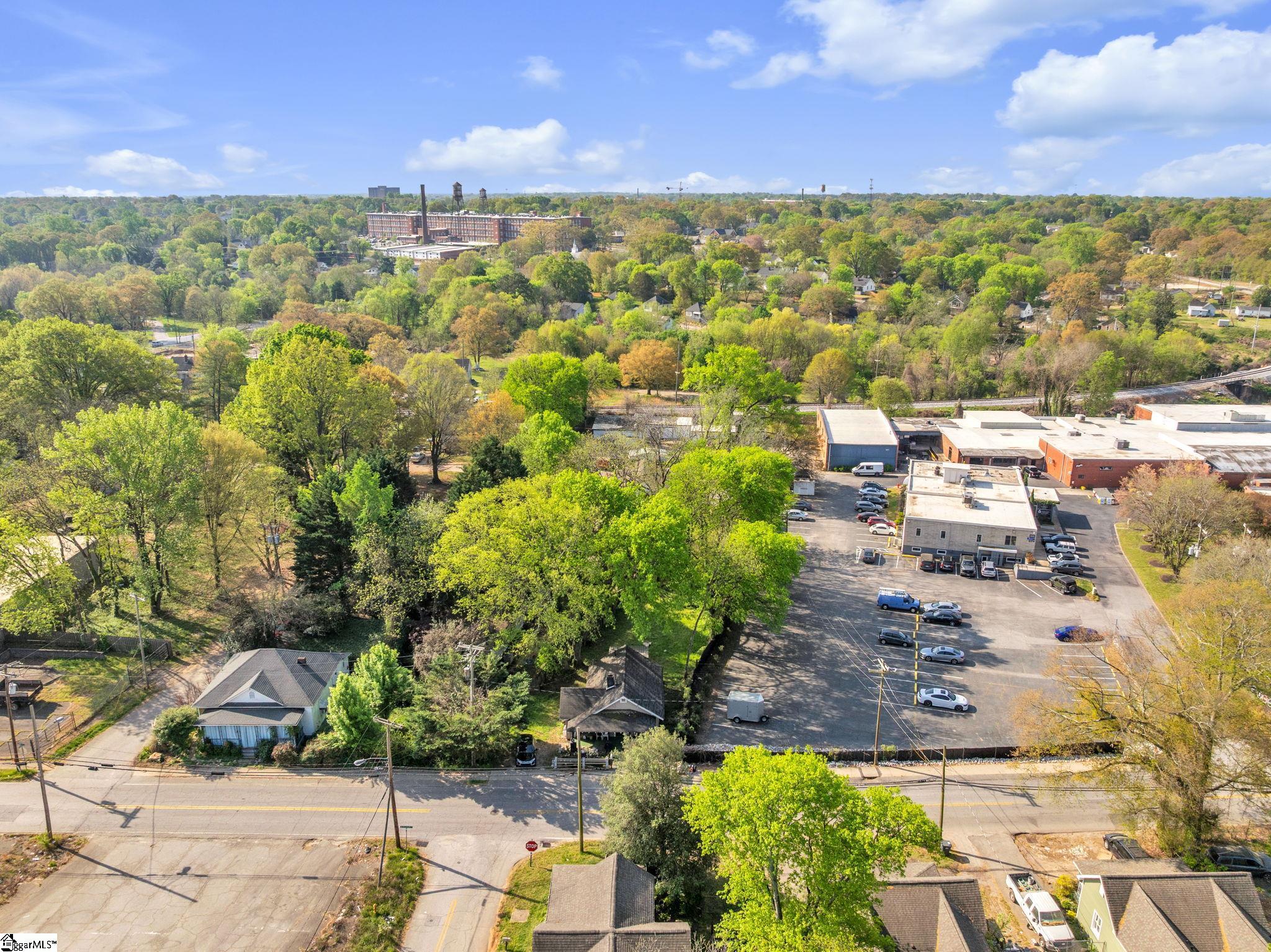 1001 W Bramlett Road Greenville, SC 29611