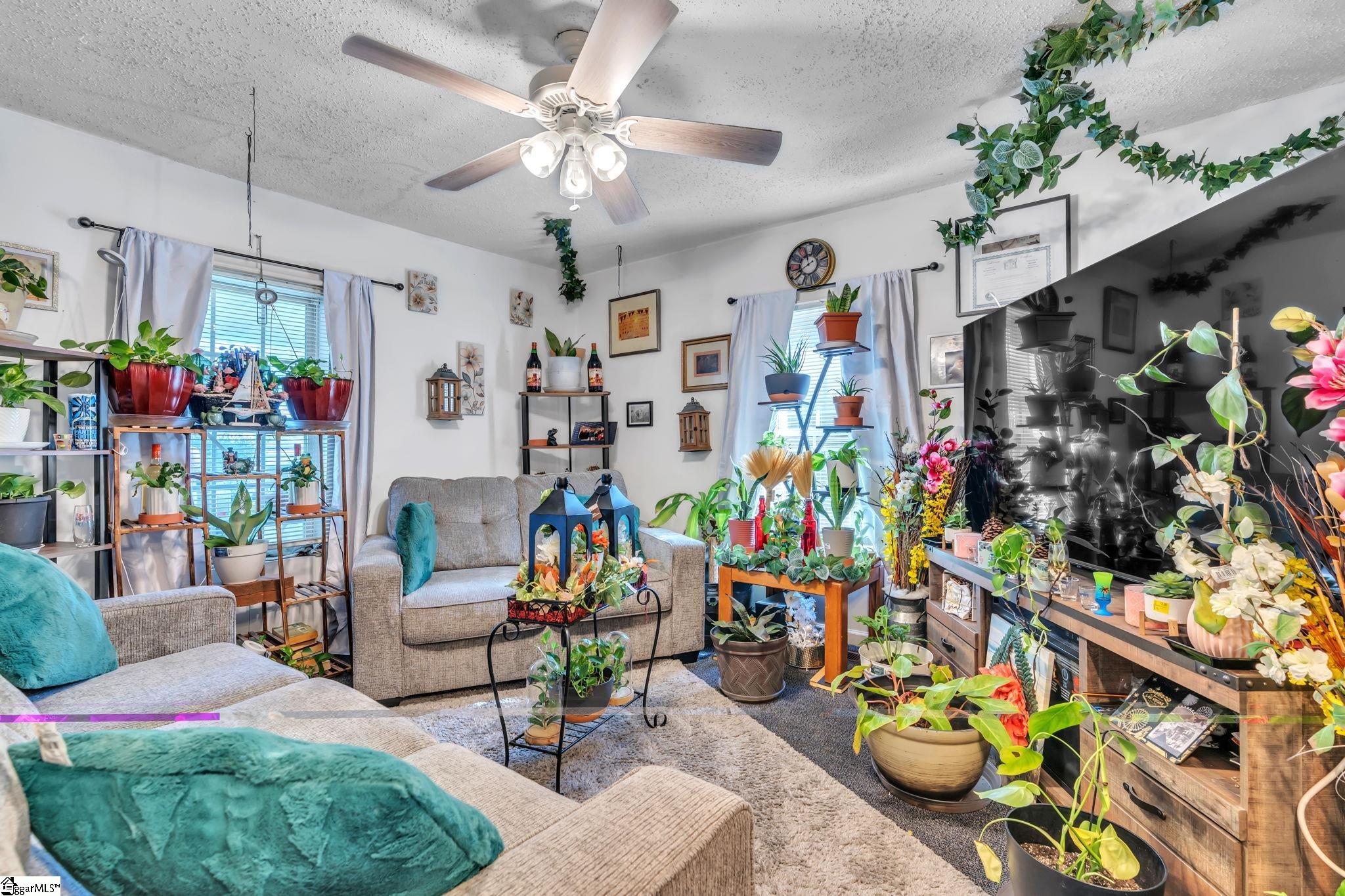 1001 W Bramlett Road Greenville, SC 29611