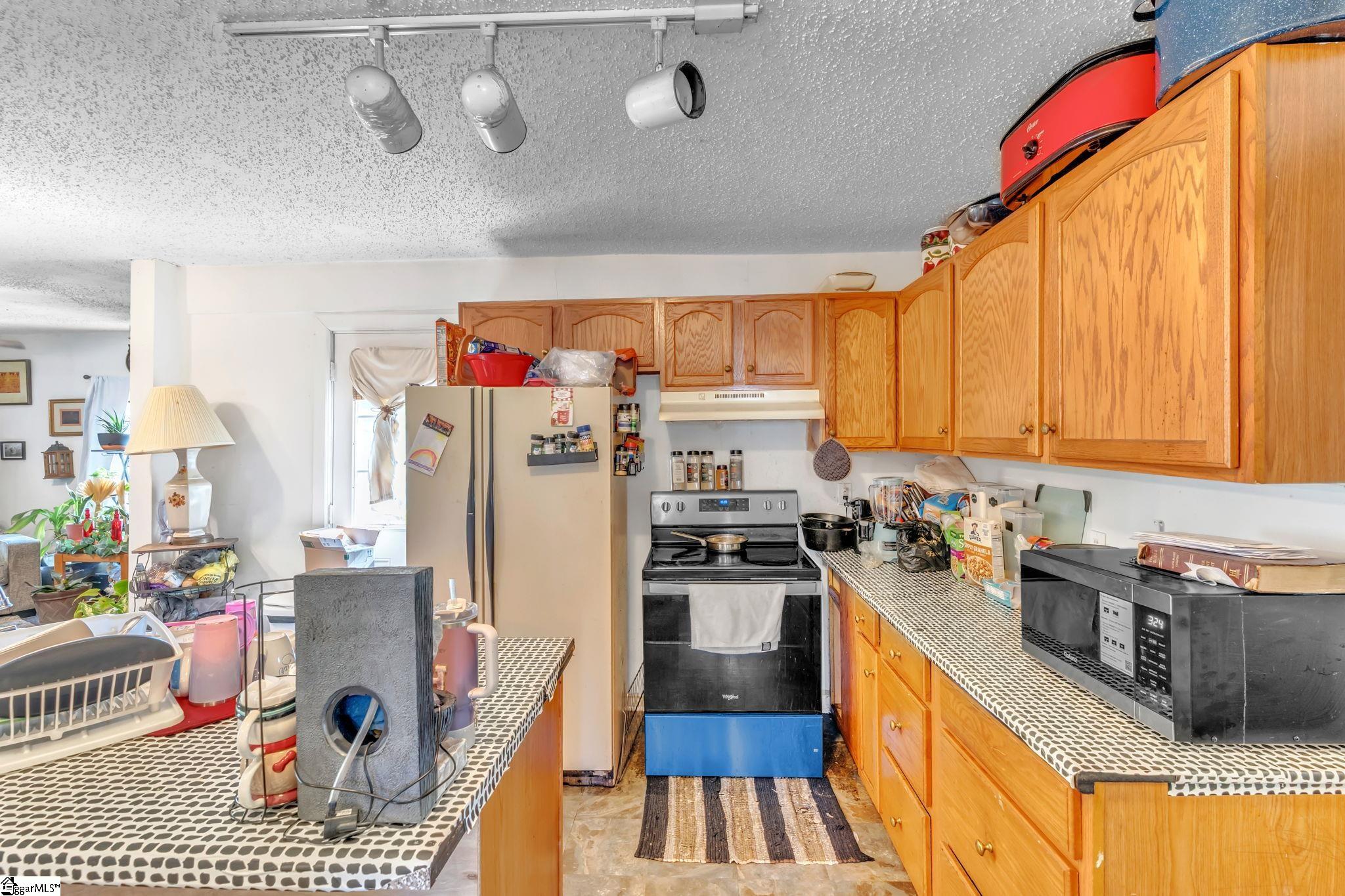 1001 W Bramlett Road Greenville, SC 29611