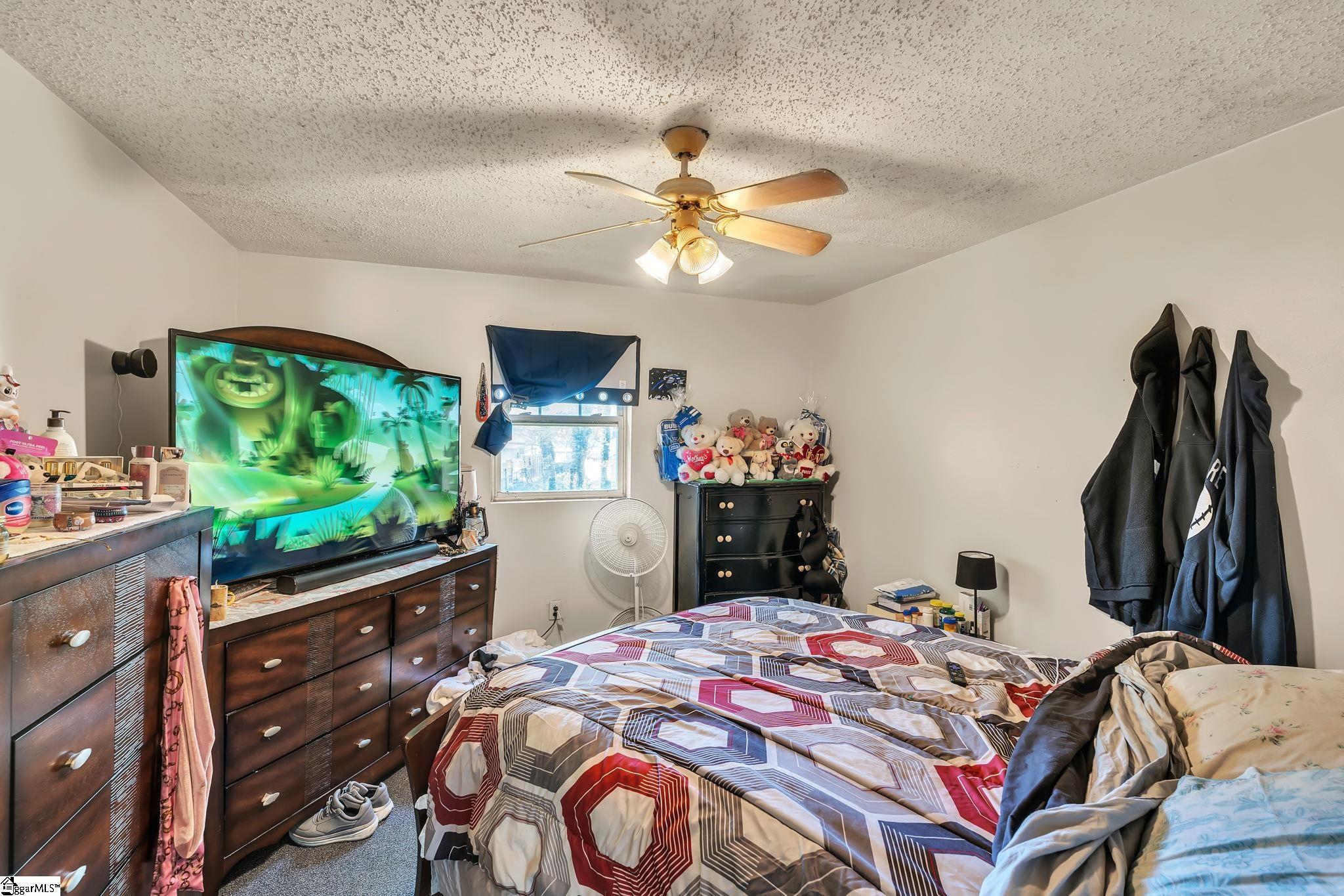1001 W Bramlett Road Greenville, SC 29611