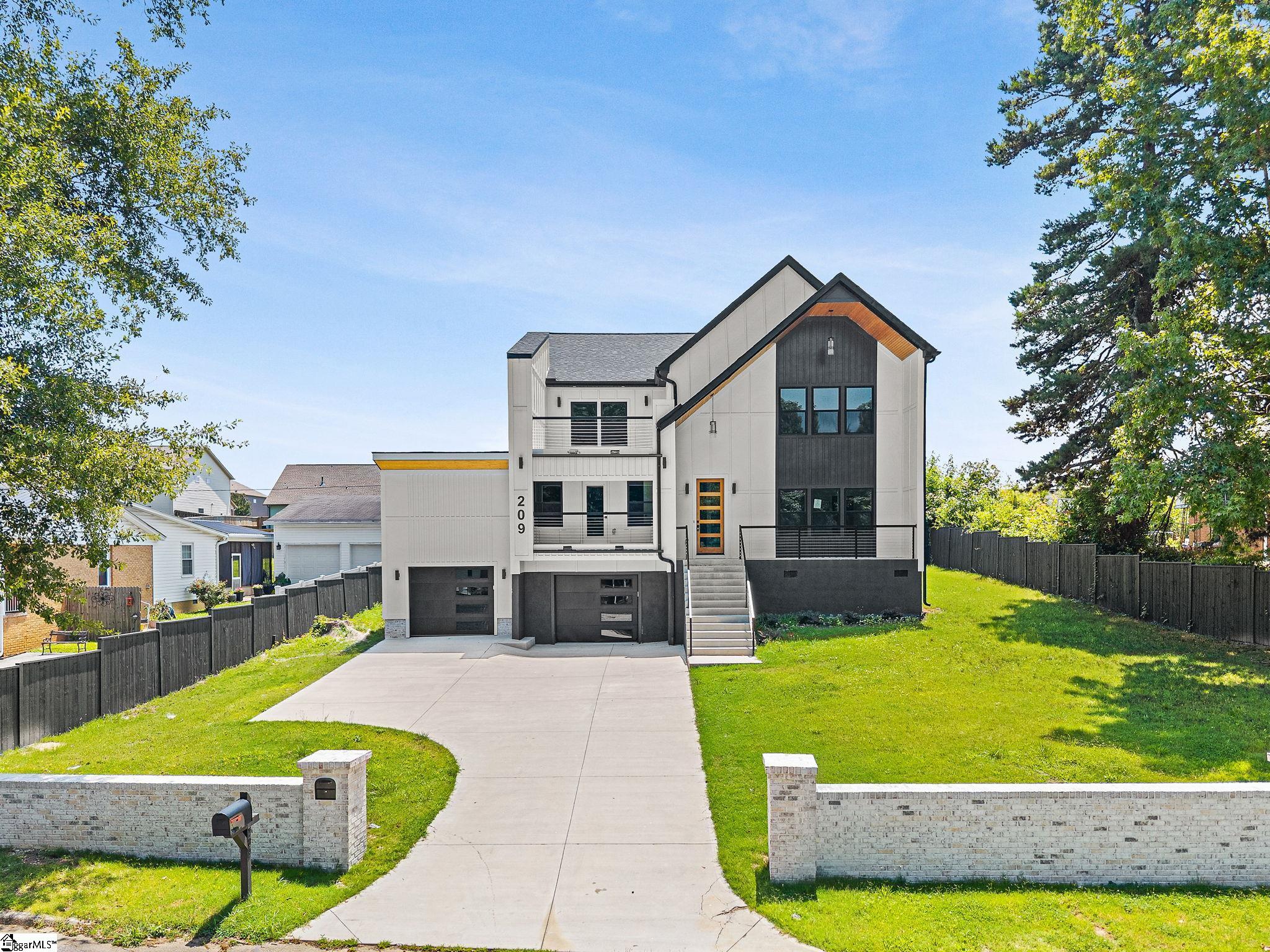 209 Redmond Drive Fountain Inn, SC 29644