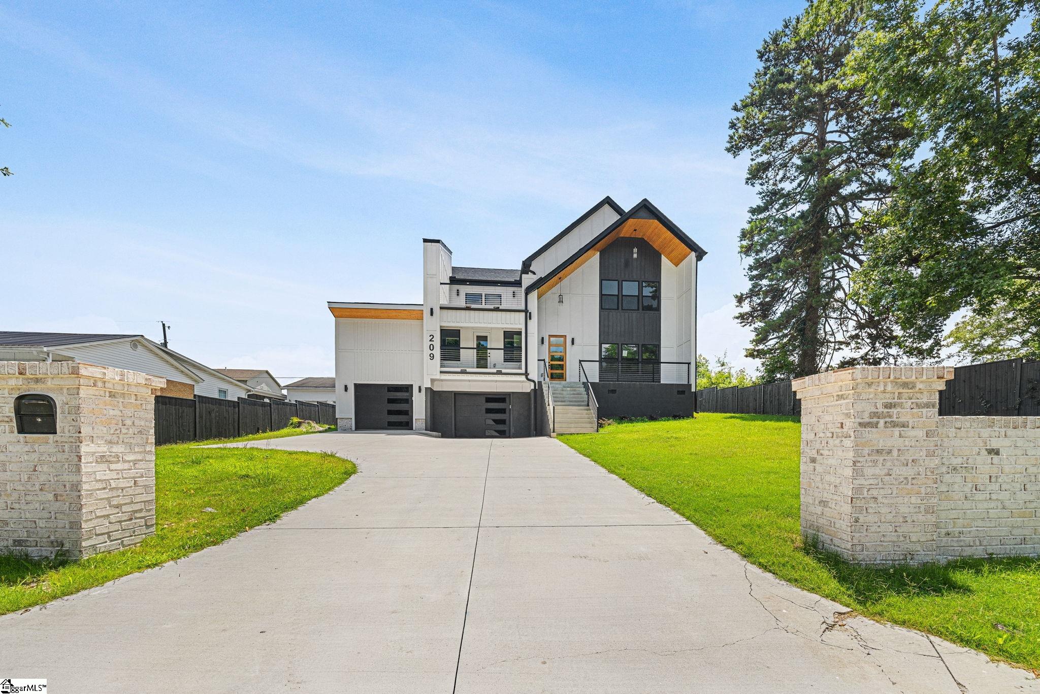 209 Redmond Drive Fountain Inn, SC 29644