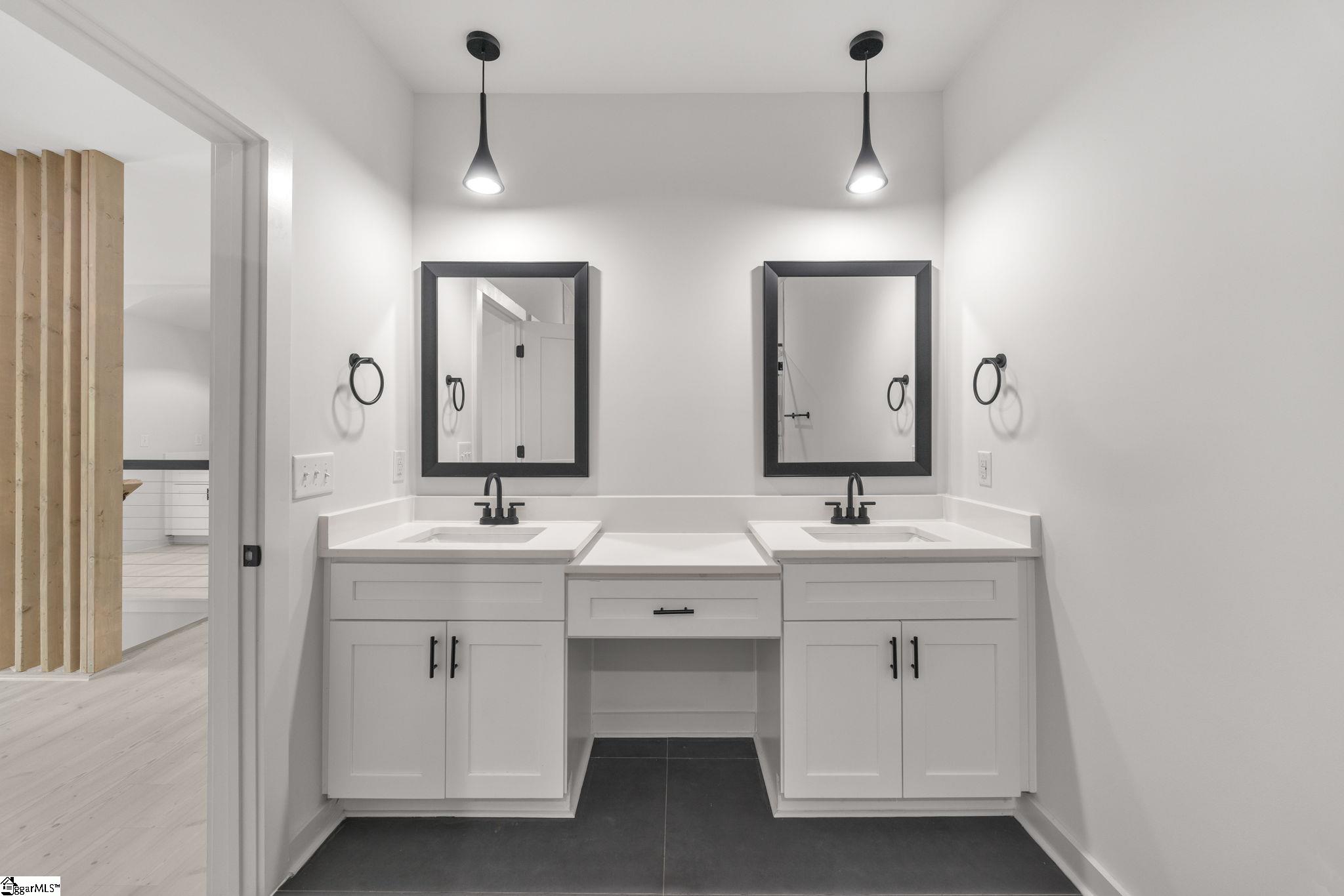 209 Redmond Drive Fountain Inn, SC 29644