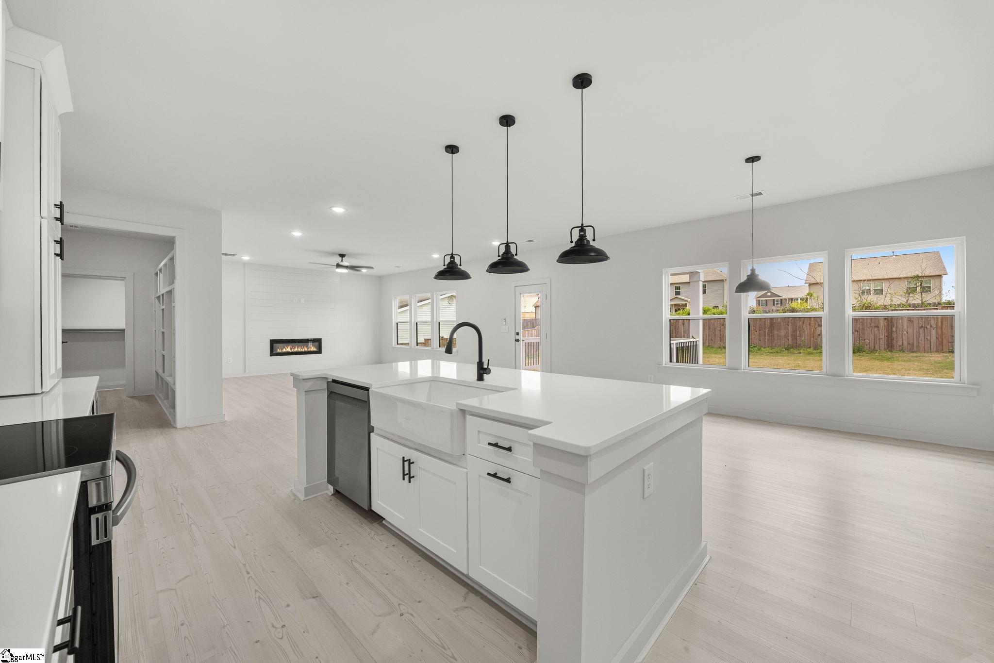 209 Redmond Drive Fountain Inn, SC 29644