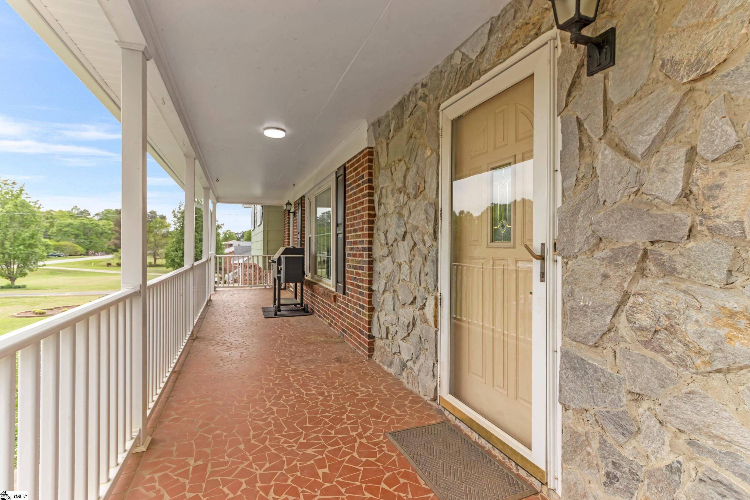 GGAR Image 3 - bk41587375