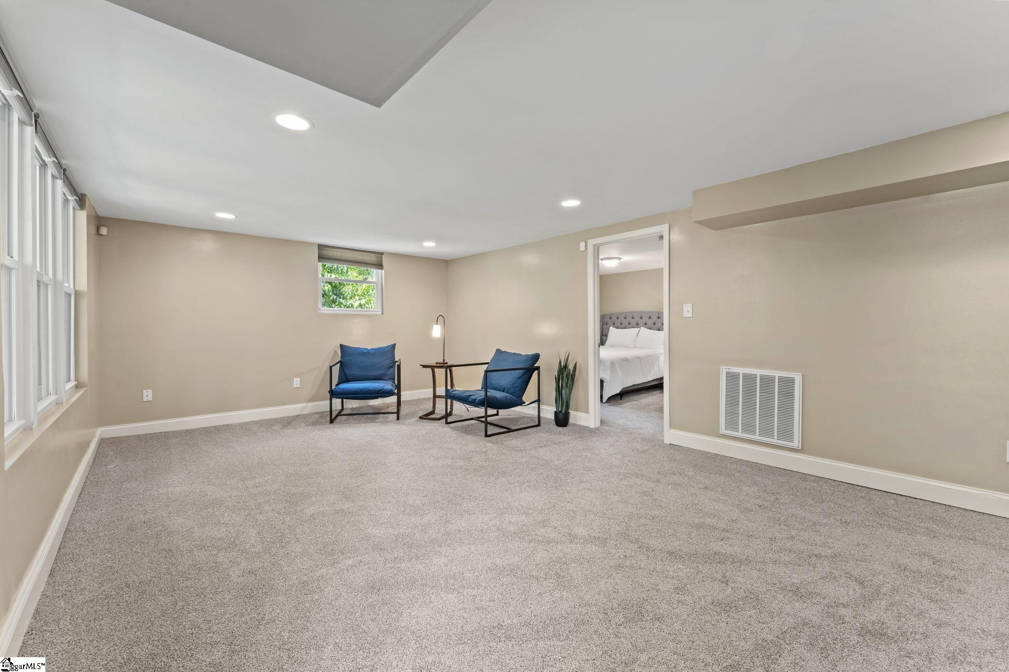 119 W Victoria Road Spartanburg, SC 29301
