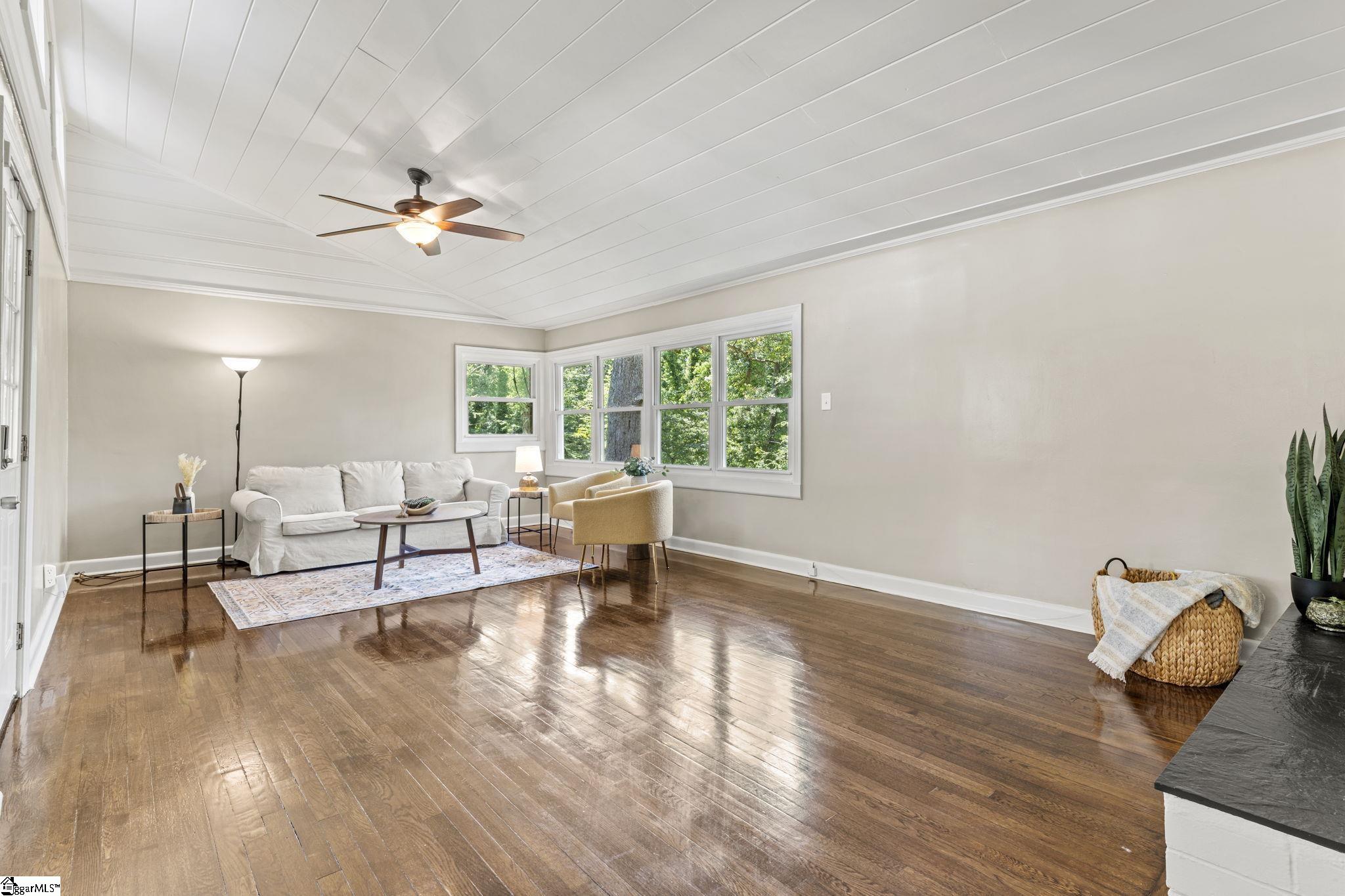 119 W Victoria Road Spartanburg, SC 29301