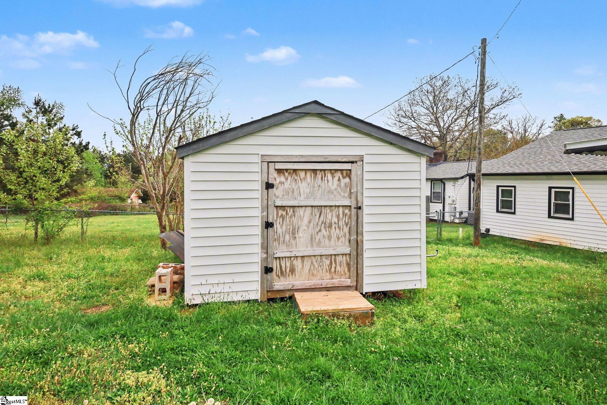 274 Gibson Road Easley, SC 29640