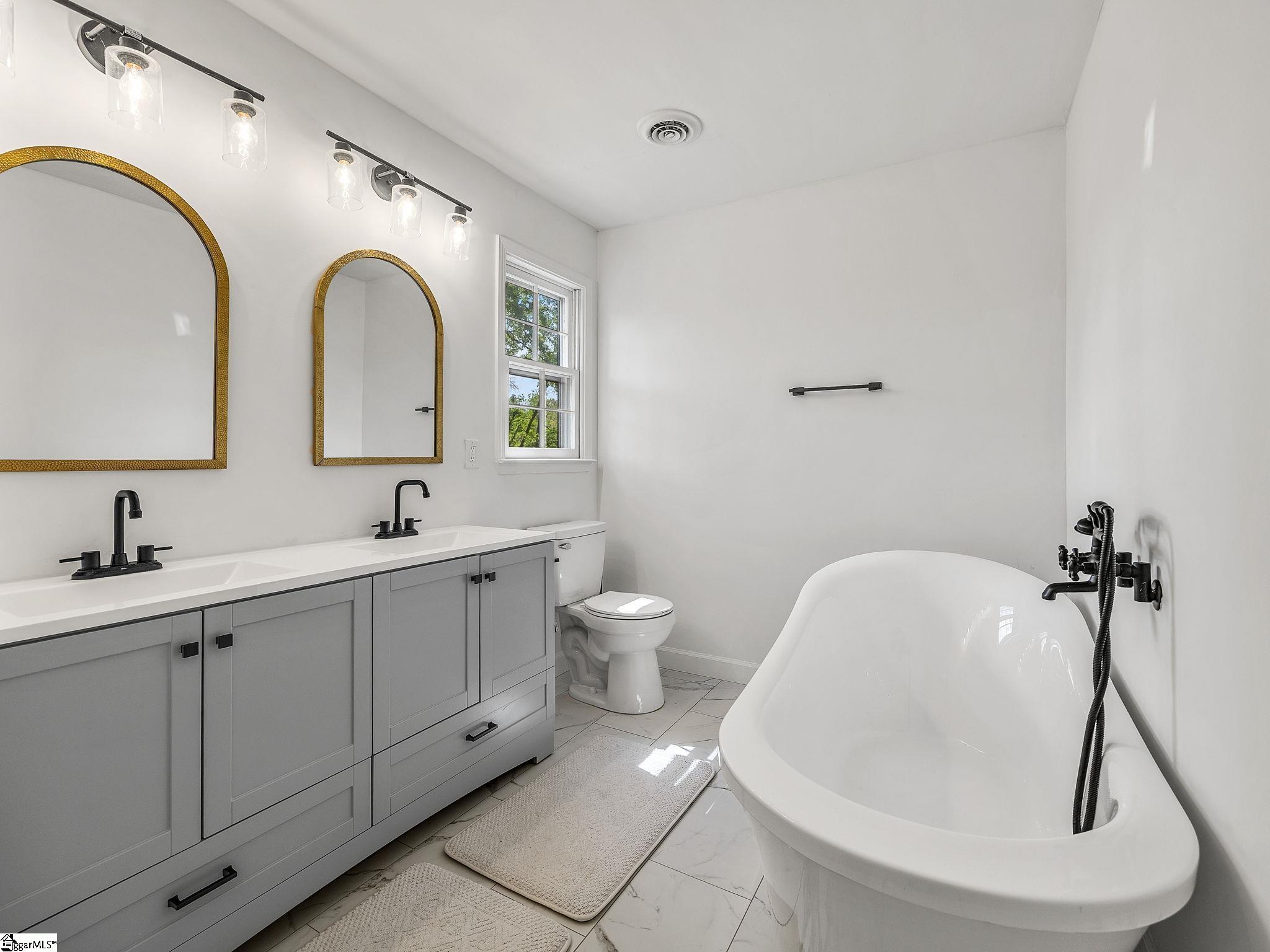 122 Hollyridge Road, Spartanburg, SC, 29301