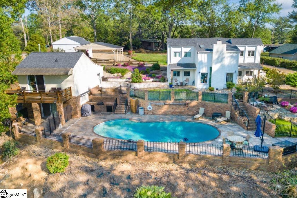 Luxury Homes Listings