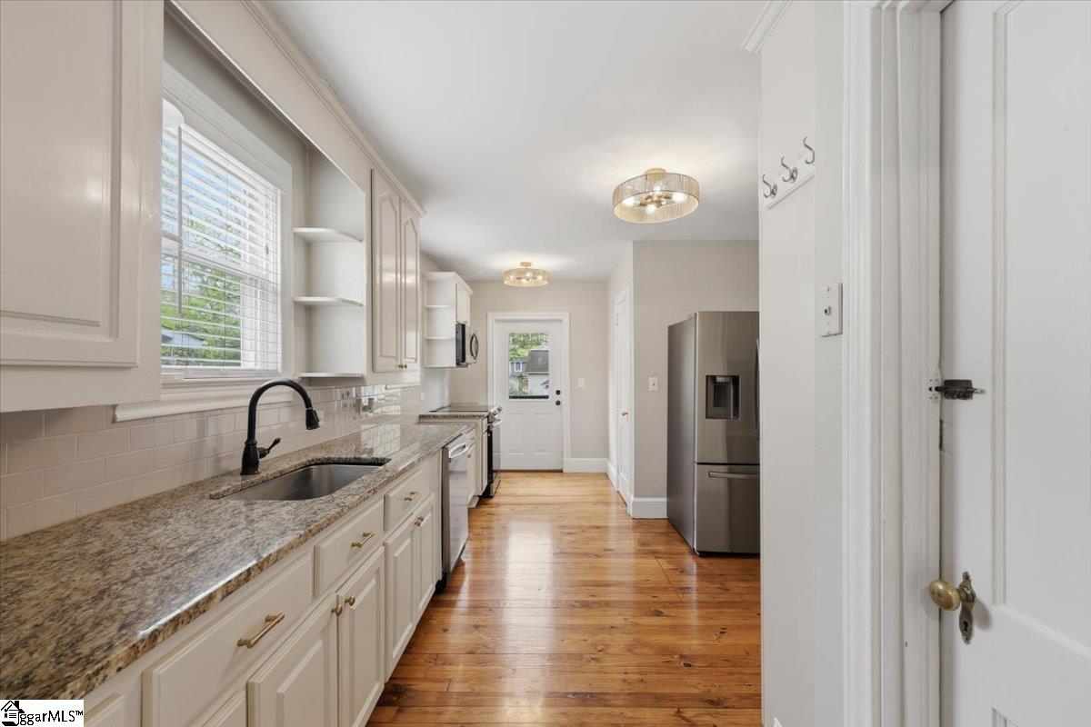 212 Briarcliff Drive Greenville, SC 29607