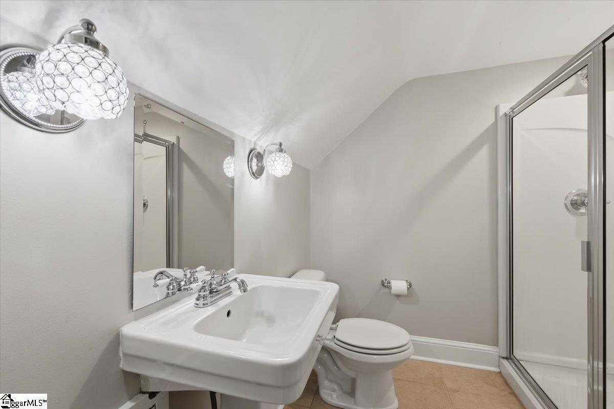 212 Briarcliff Drive Greenville, SC 29607