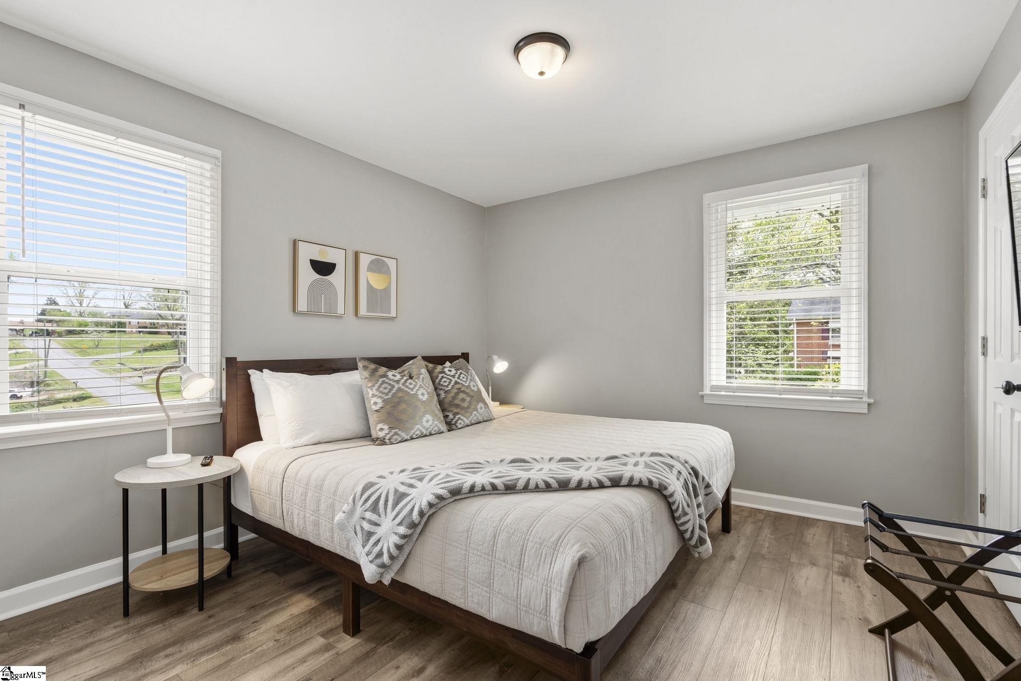1041 E Perry Road Greenville, SC 29609