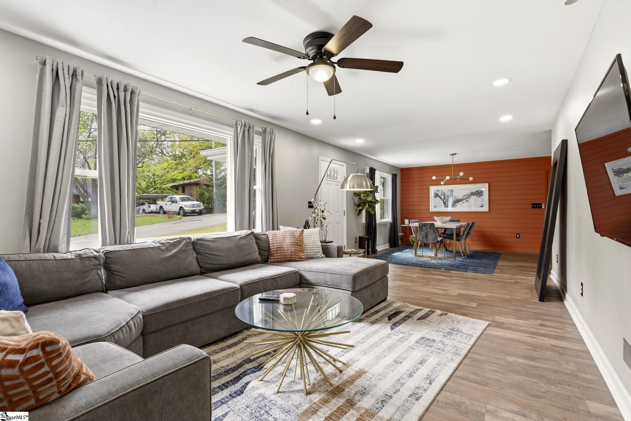1041 E Perry Road Greenville, SC 29609