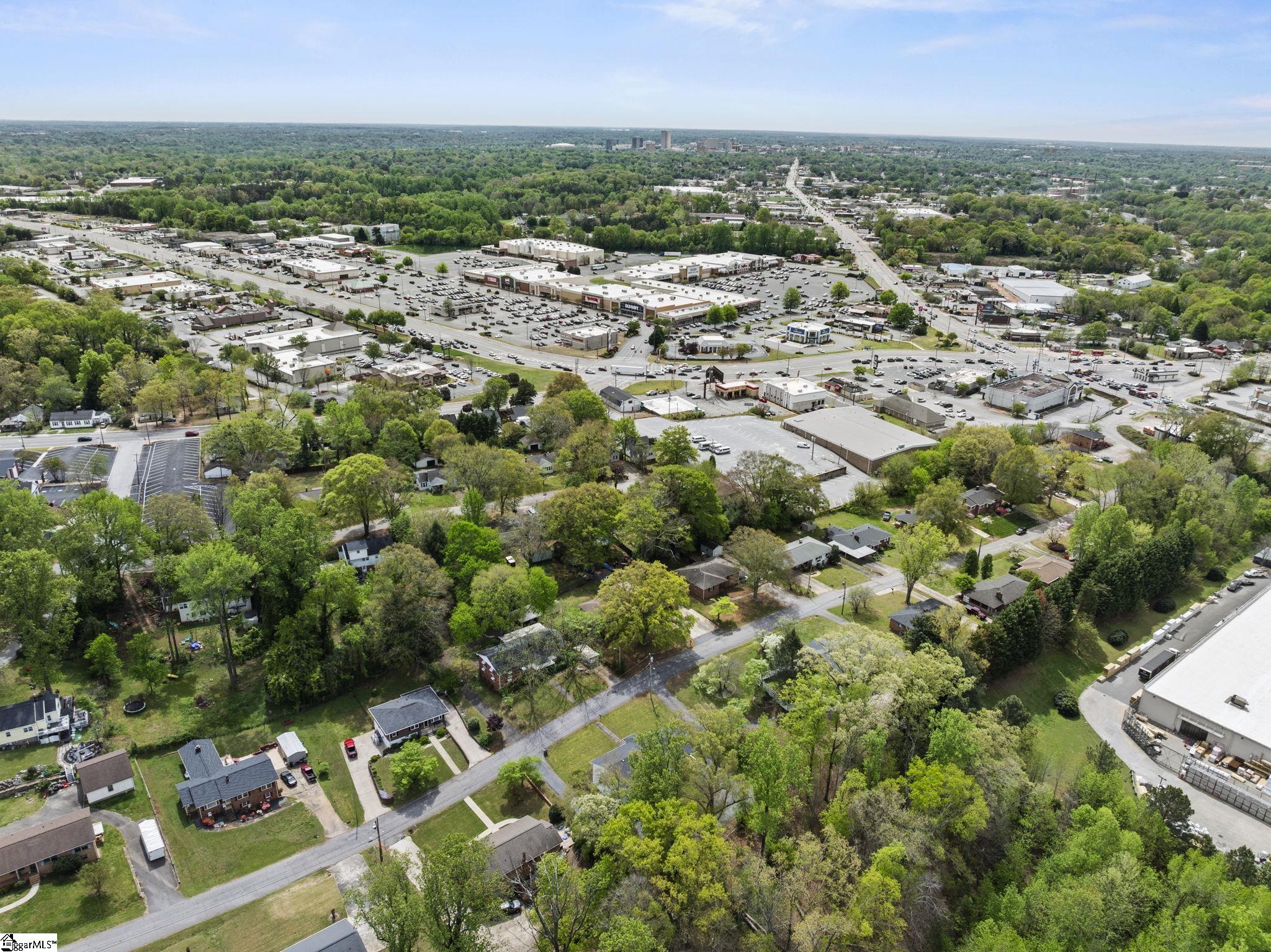 1041 E Perry Road Greenville, SC 29609
