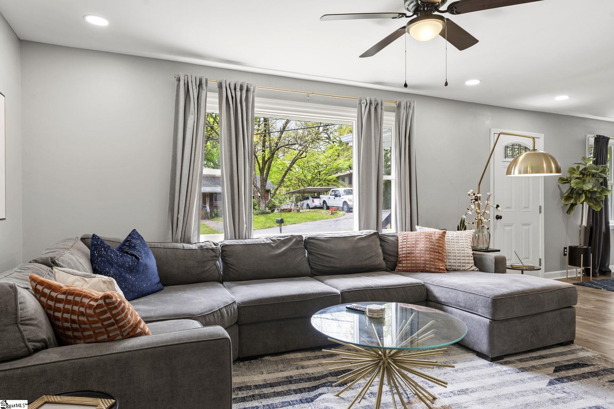 1041 E Perry Road Greenville, SC 29609