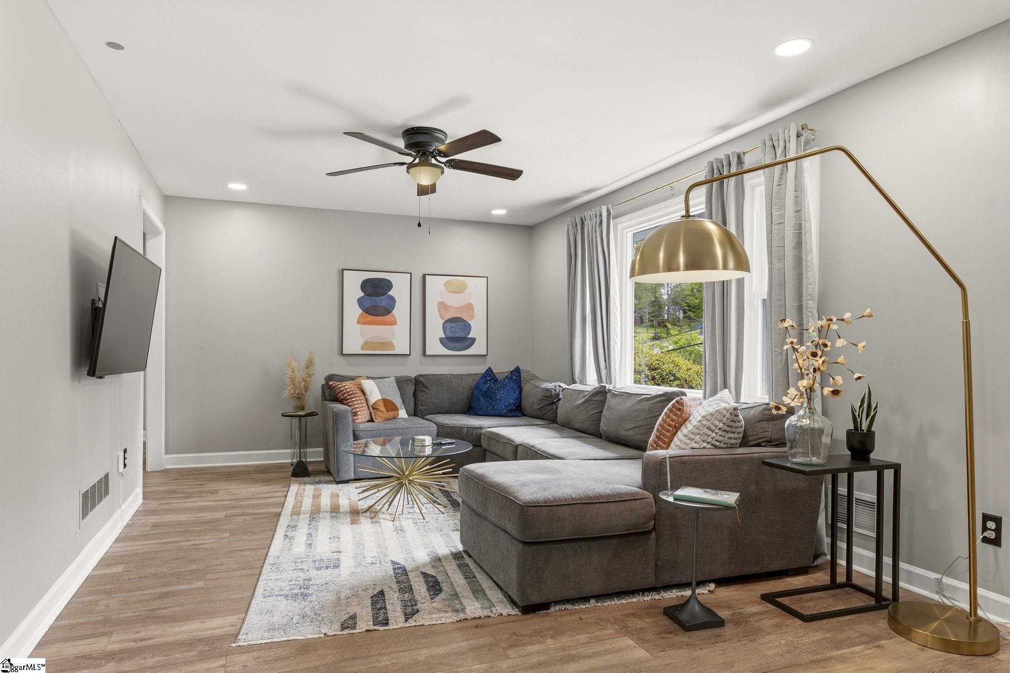 1041 E Perry Road Greenville, SC 29609