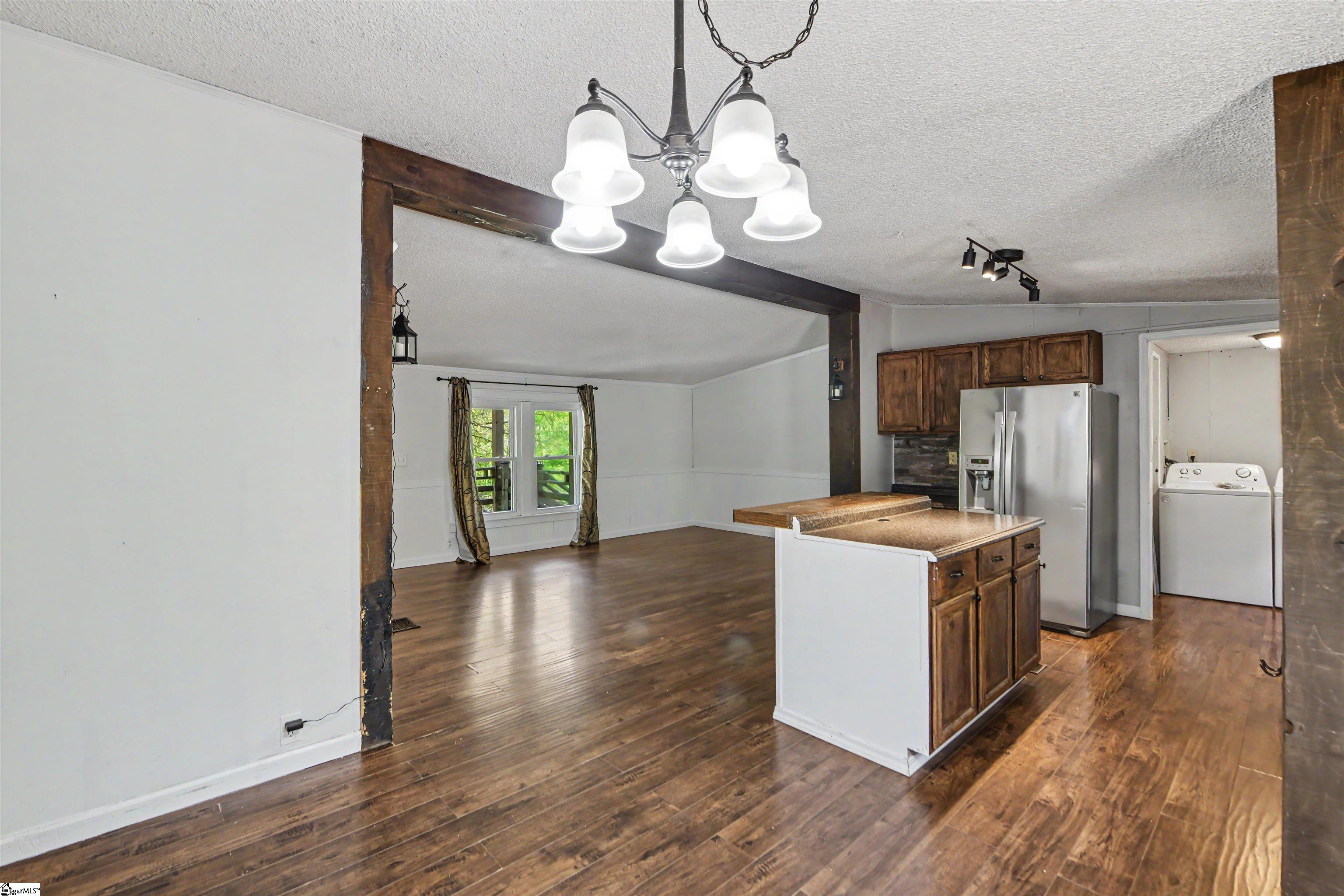 412 Bushy Creek Road Woodruff, SC 29388