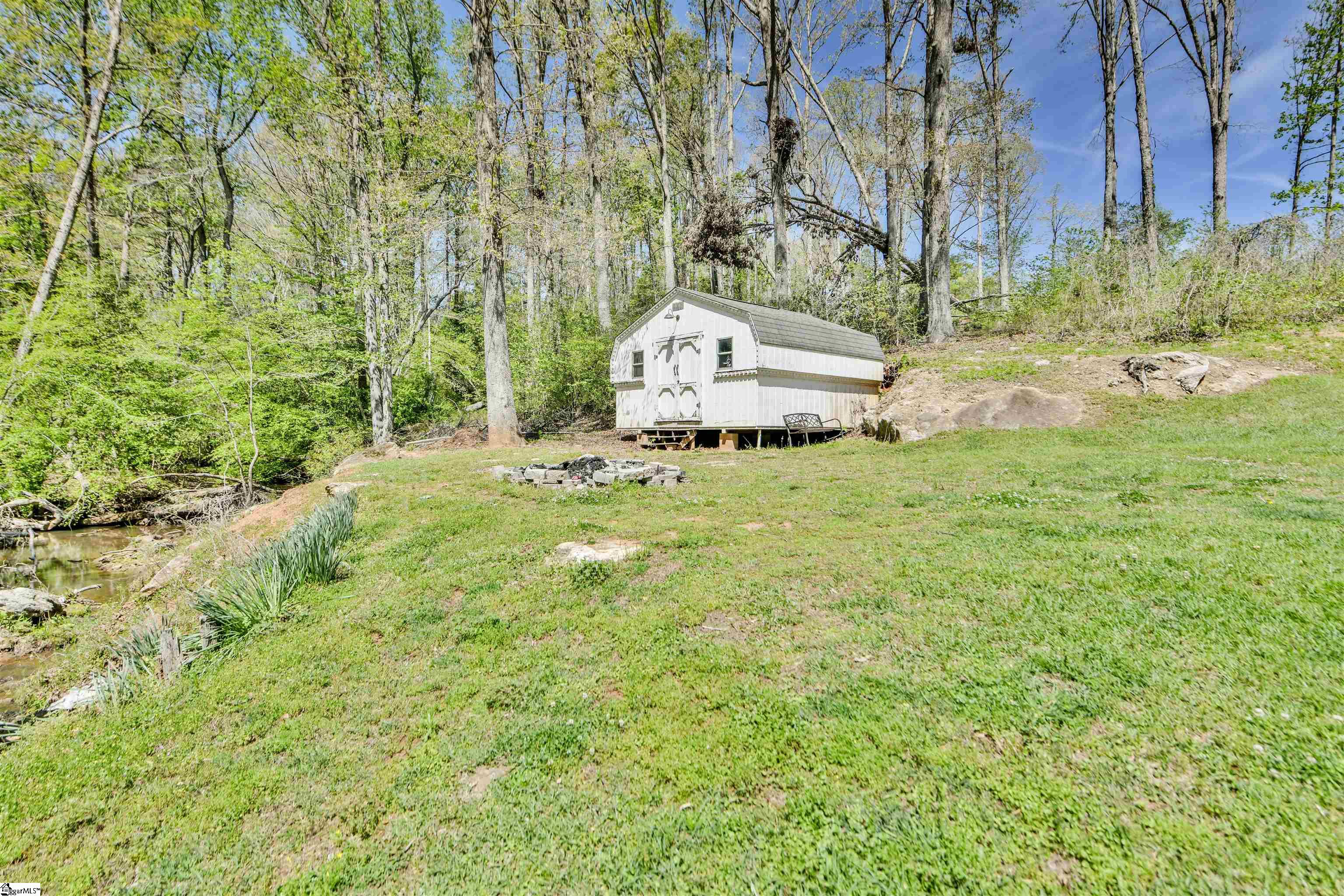 412 Bushy Creek Road Woodruff, SC 29388