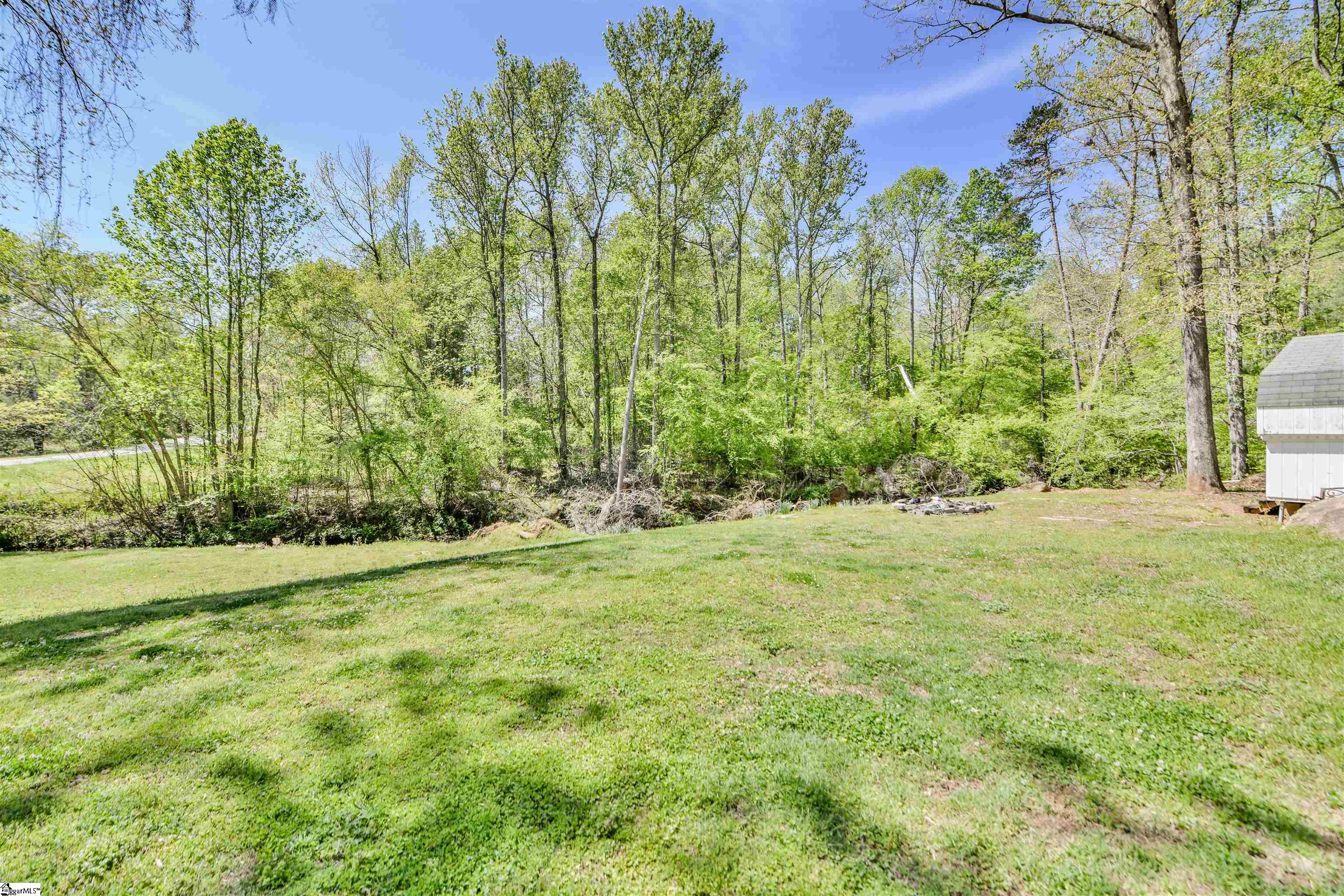 412 Bushy Creek Road Woodruff, SC 29388