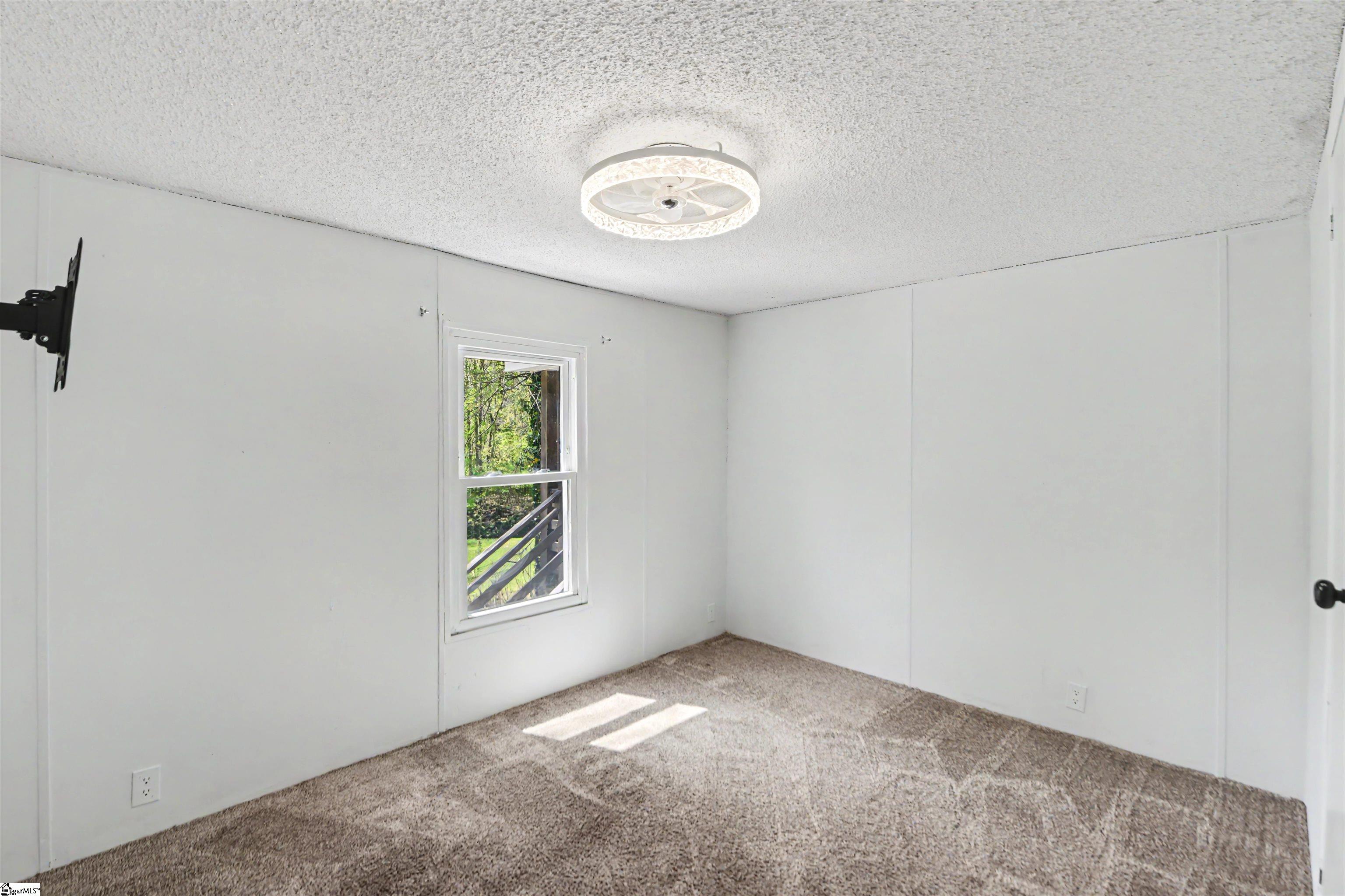 412 Bushy Creek Road Woodruff, SC 29388
