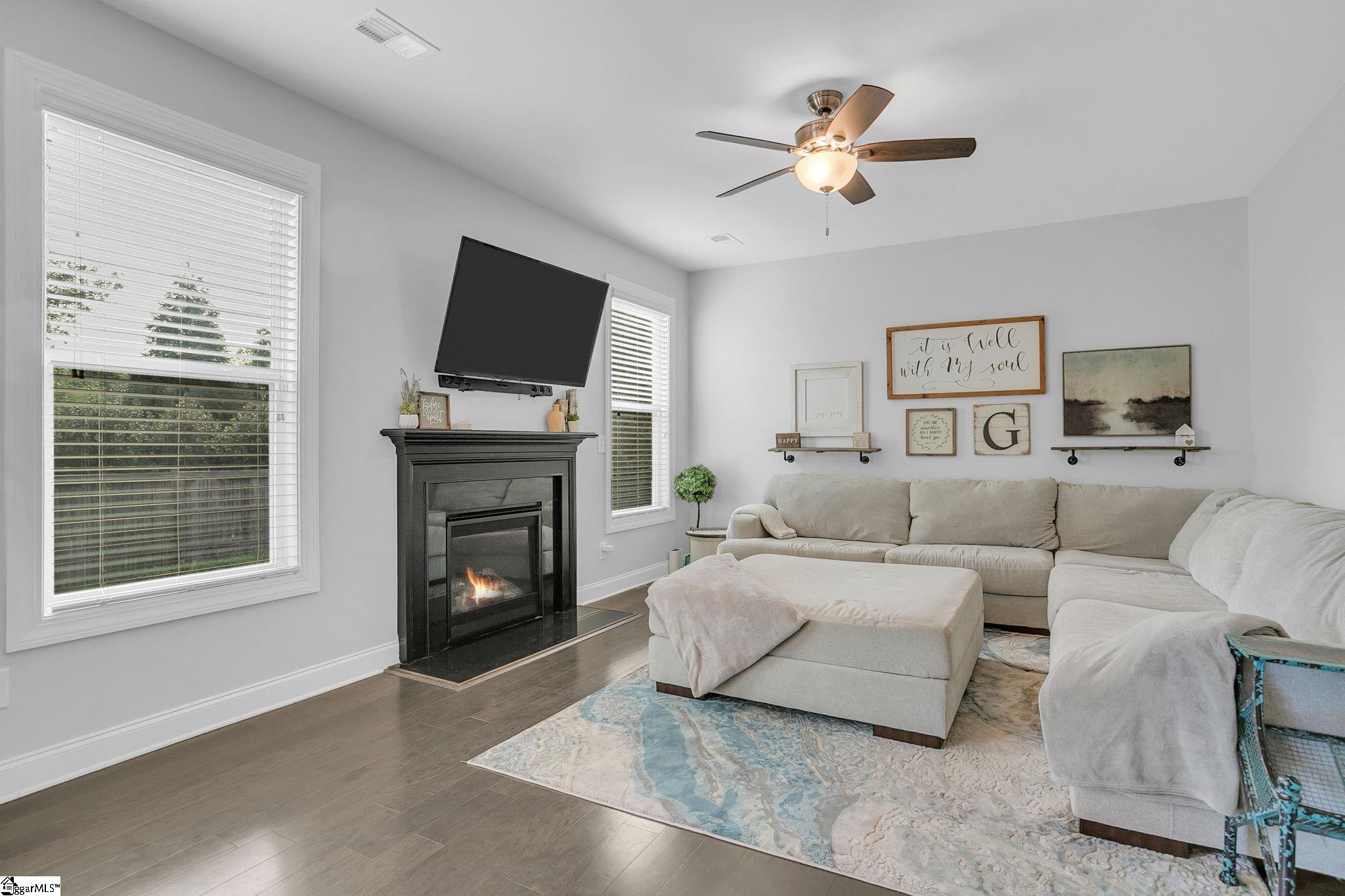 28 Fowler Oaks Lane Simpsonville, SC 29681