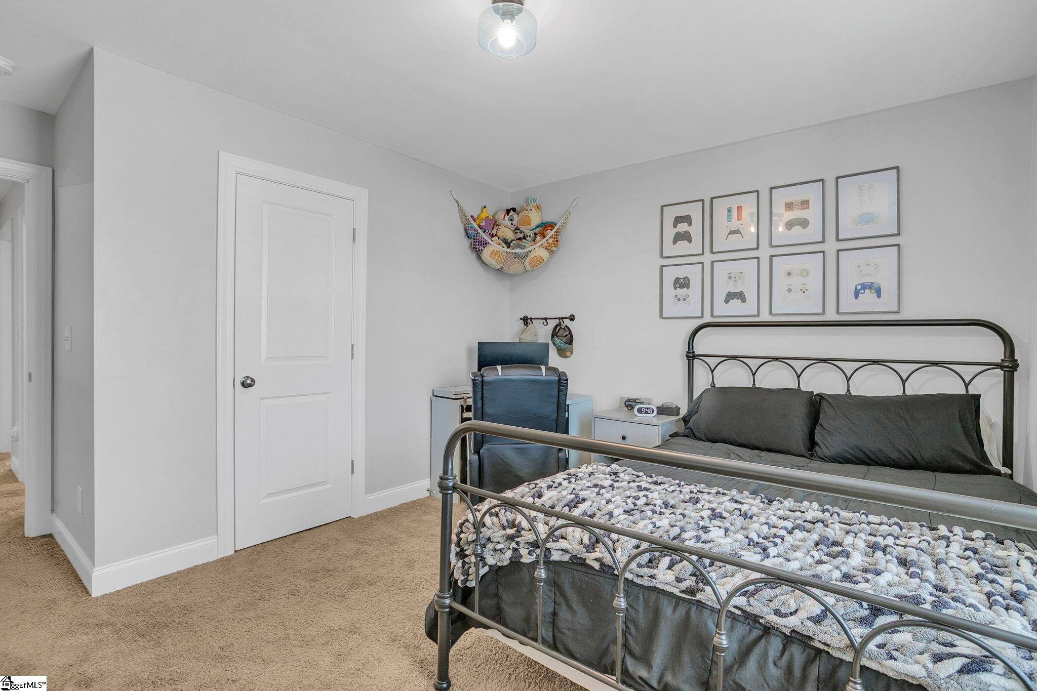 28 Fowler Oaks Lane Simpsonville, SC 29681