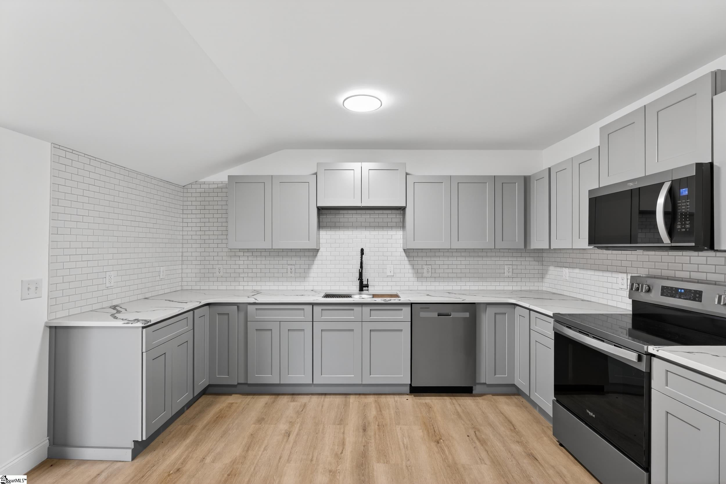 583 Berry Road Boiling Springs, SC 29316