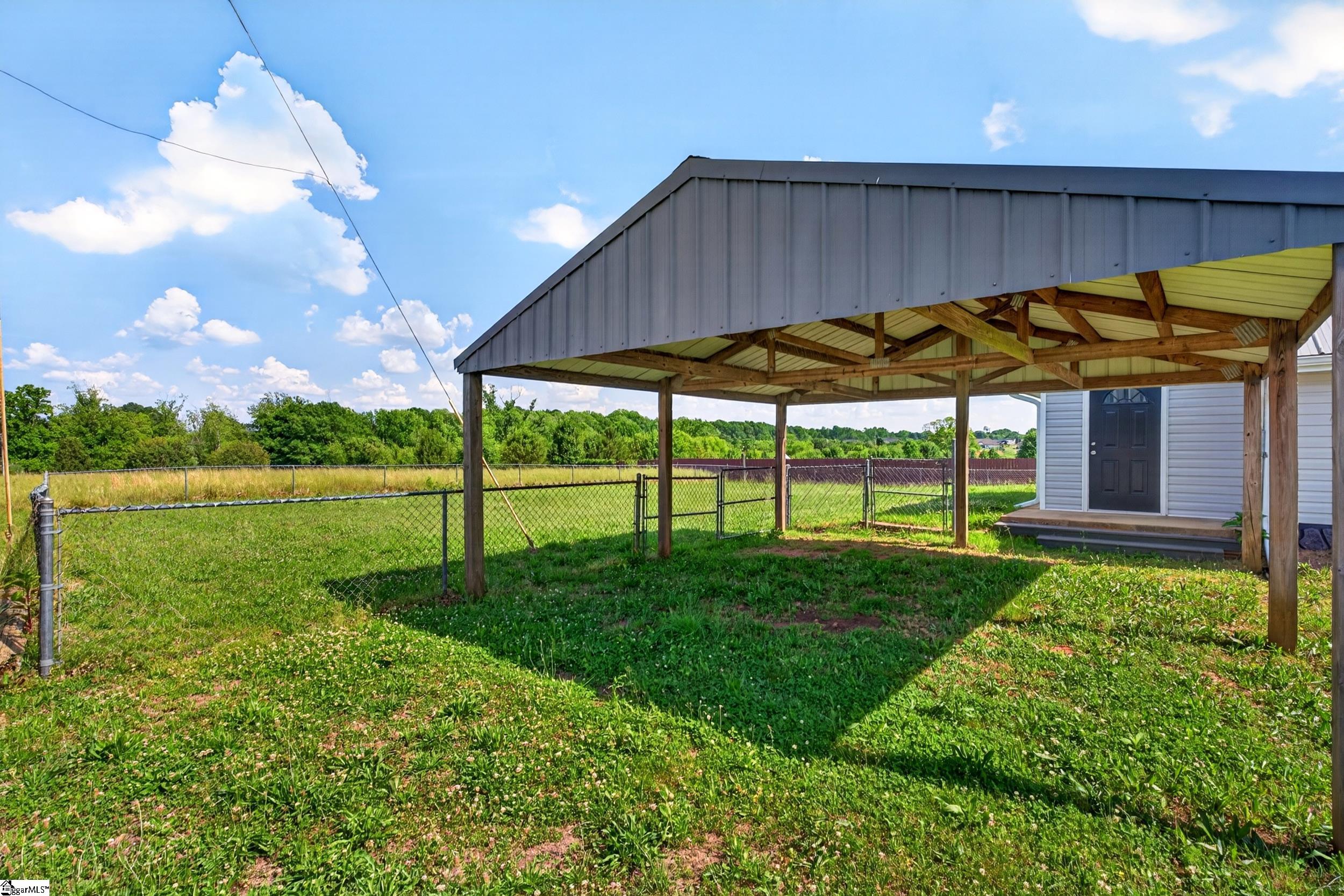 583 Berry Road Boiling Springs, SC 29316