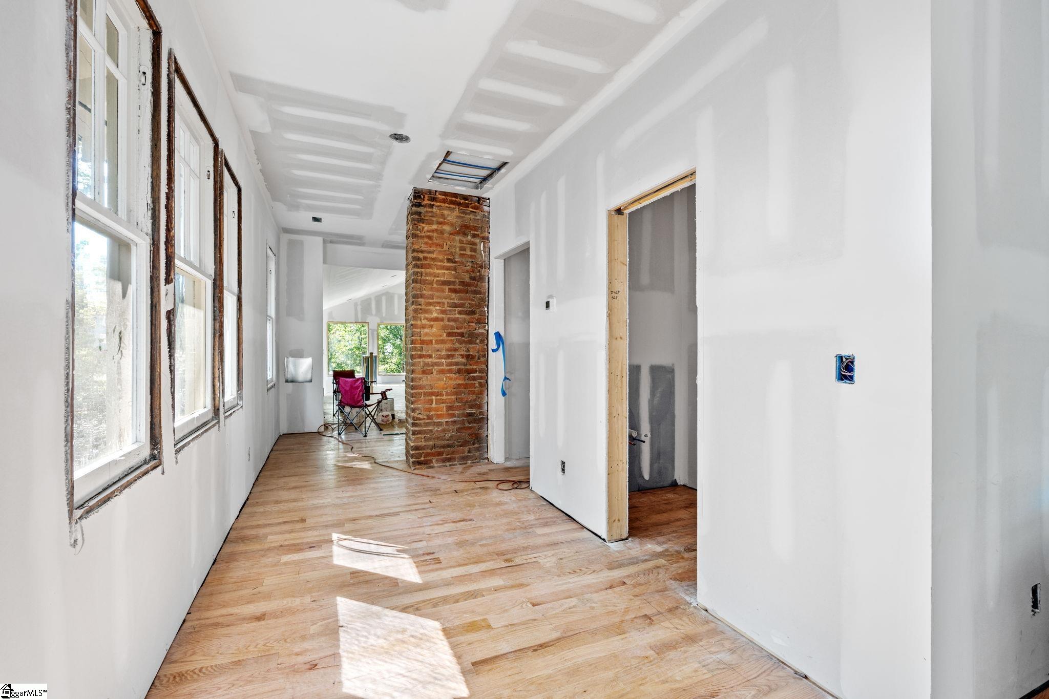 105 Vannoy Street Greenville, SC 29601