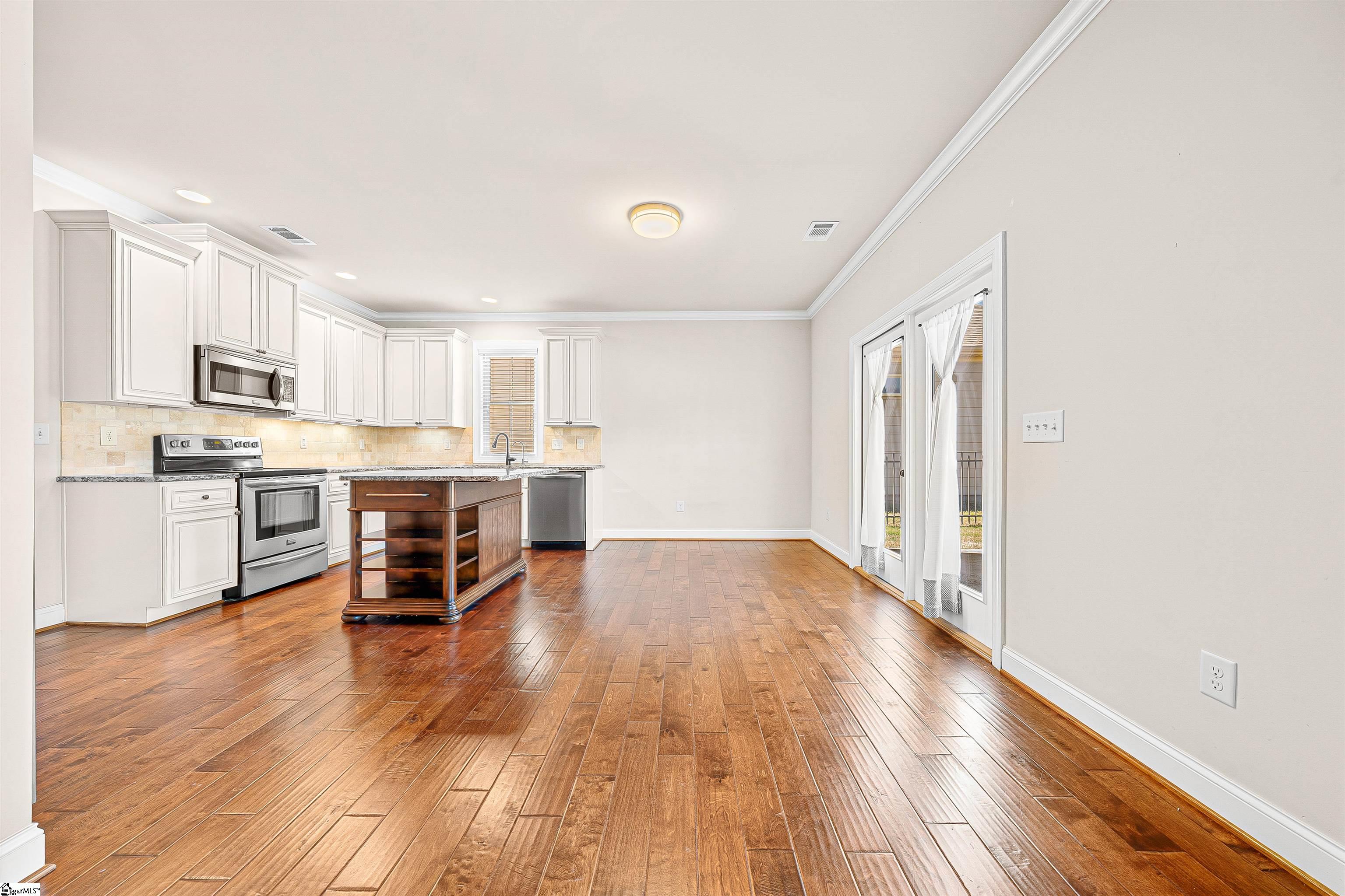 330 Belle Oaks Drive Simpsonville, SC 29680
