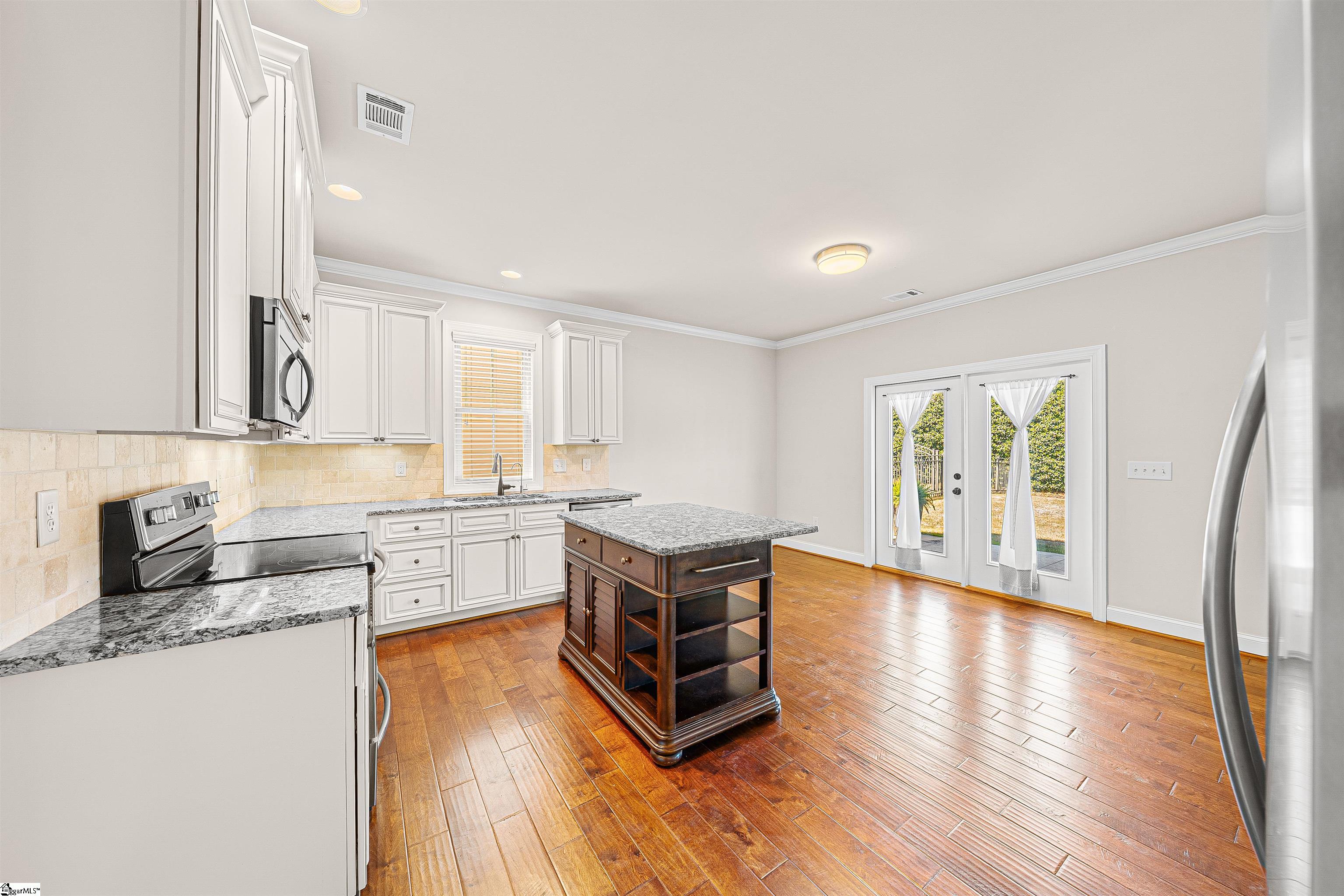330 Belle Oaks Drive Simpsonville, SC 29680