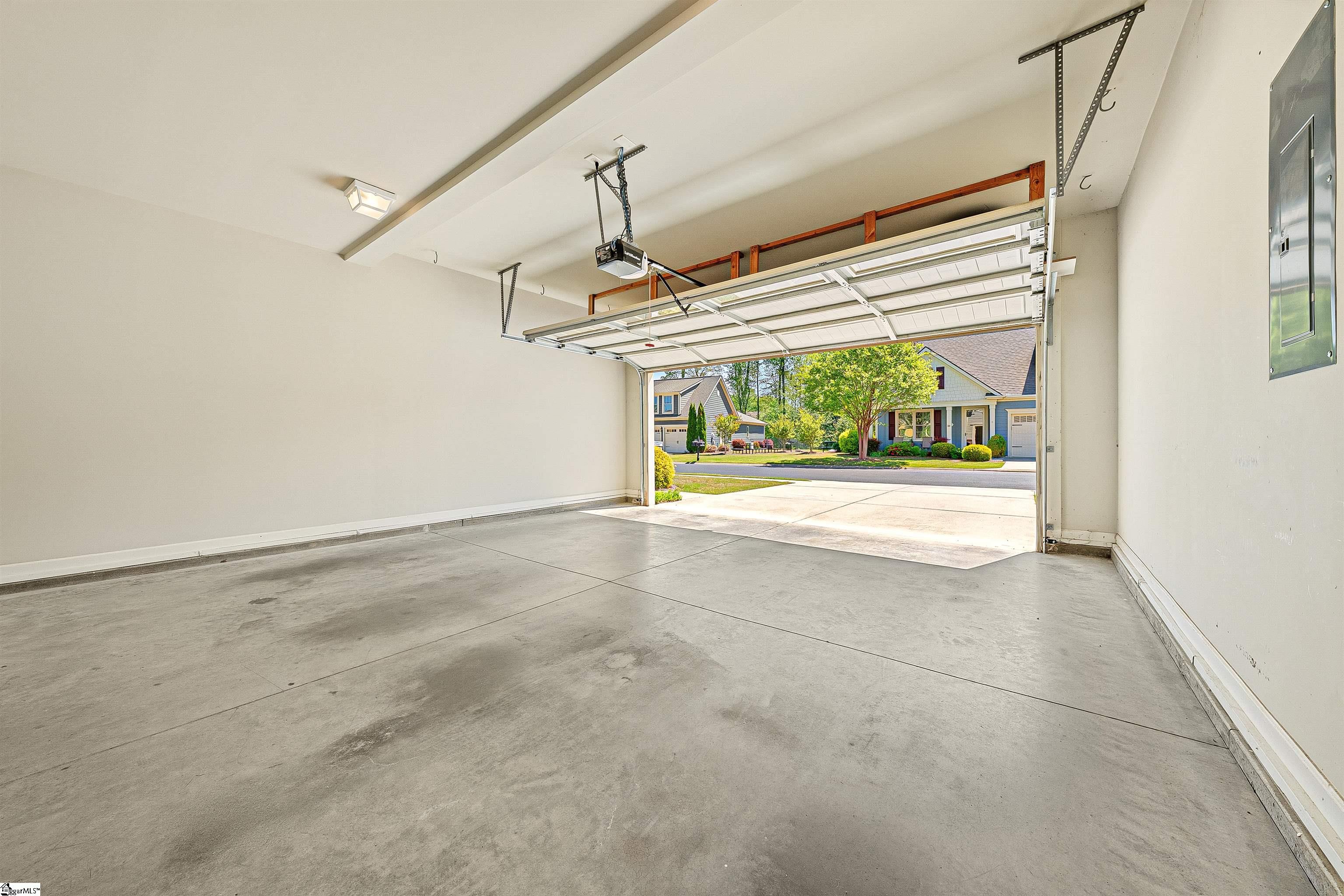 330 Belle Oaks Drive Simpsonville, SC 29680