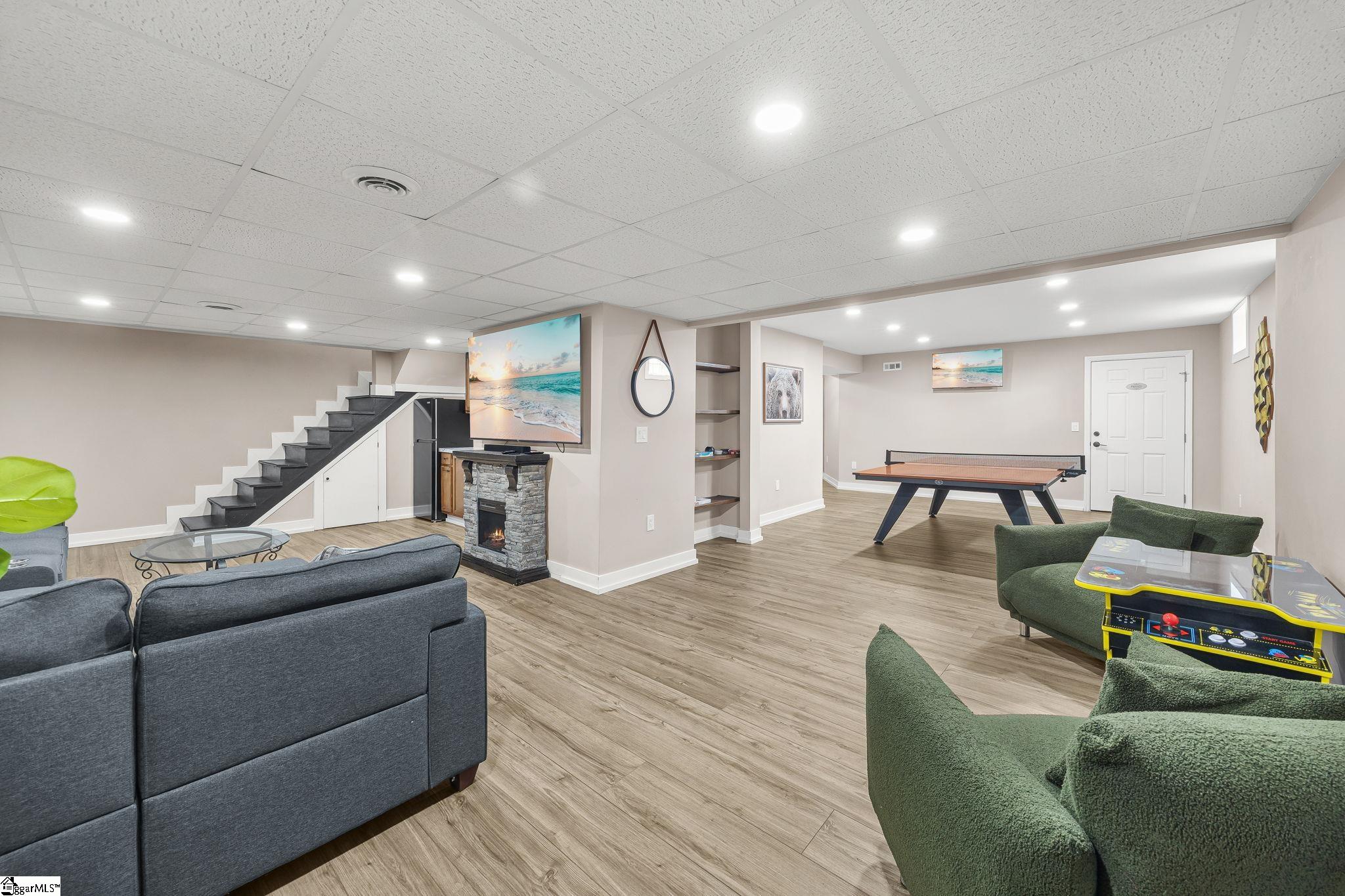 15 Lake Circle Drive Greenville, SC 29609