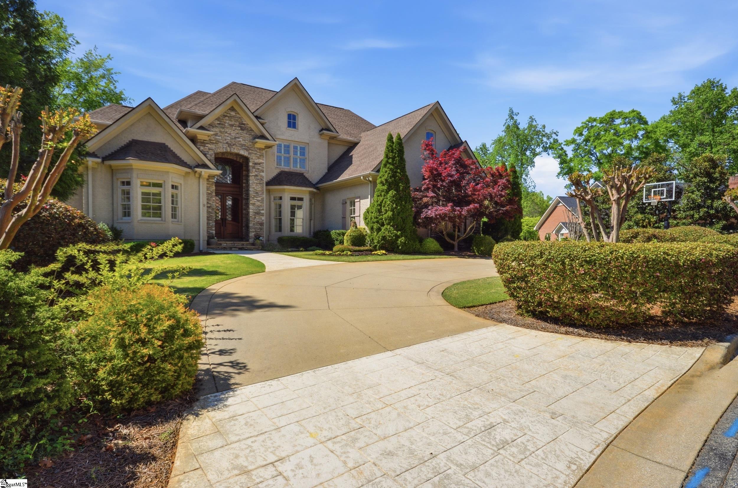 9 Collins Crest Court Greenville, SC 29607