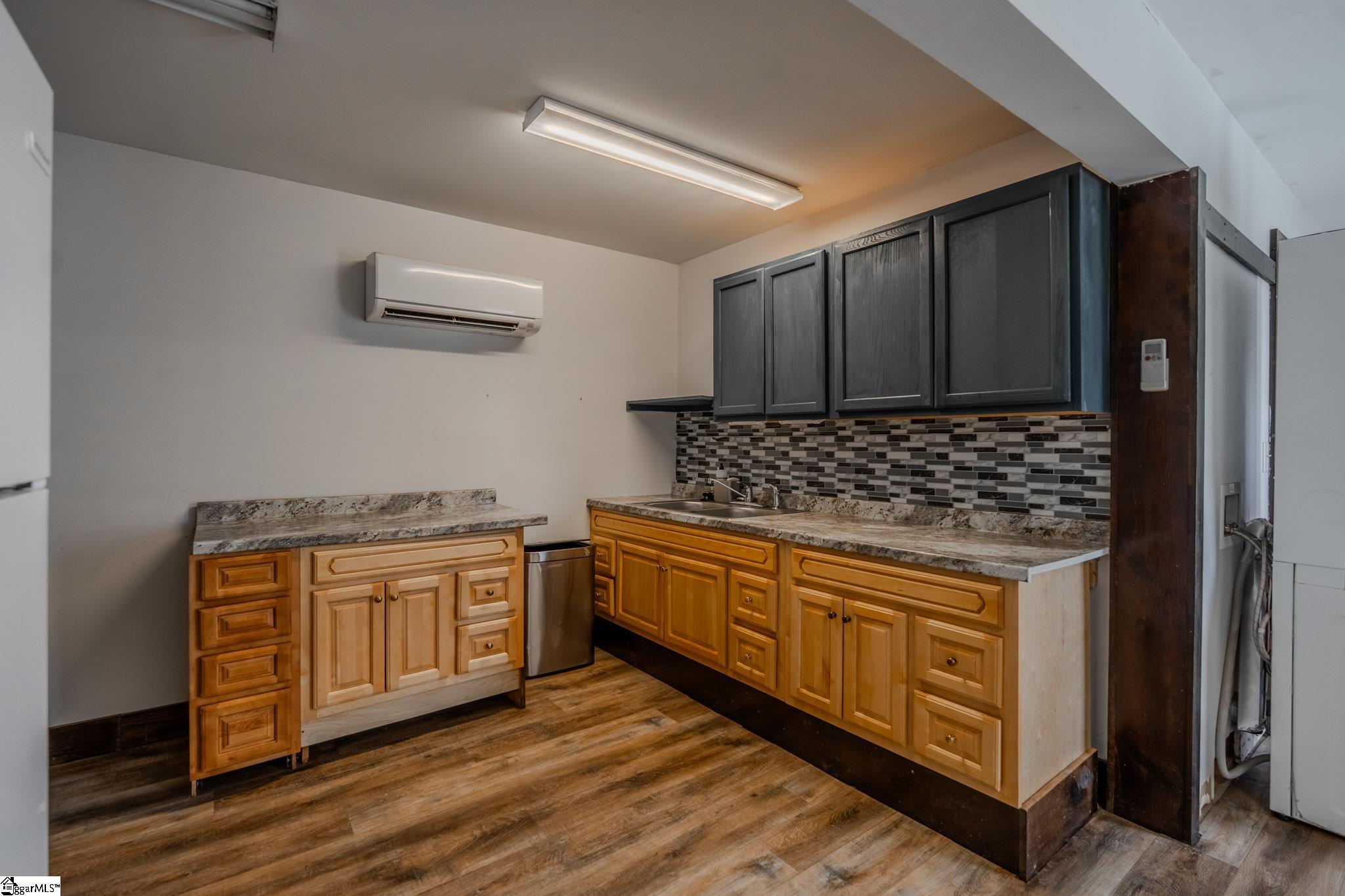 9524 Old White Horse Road Greenville, SC 29617