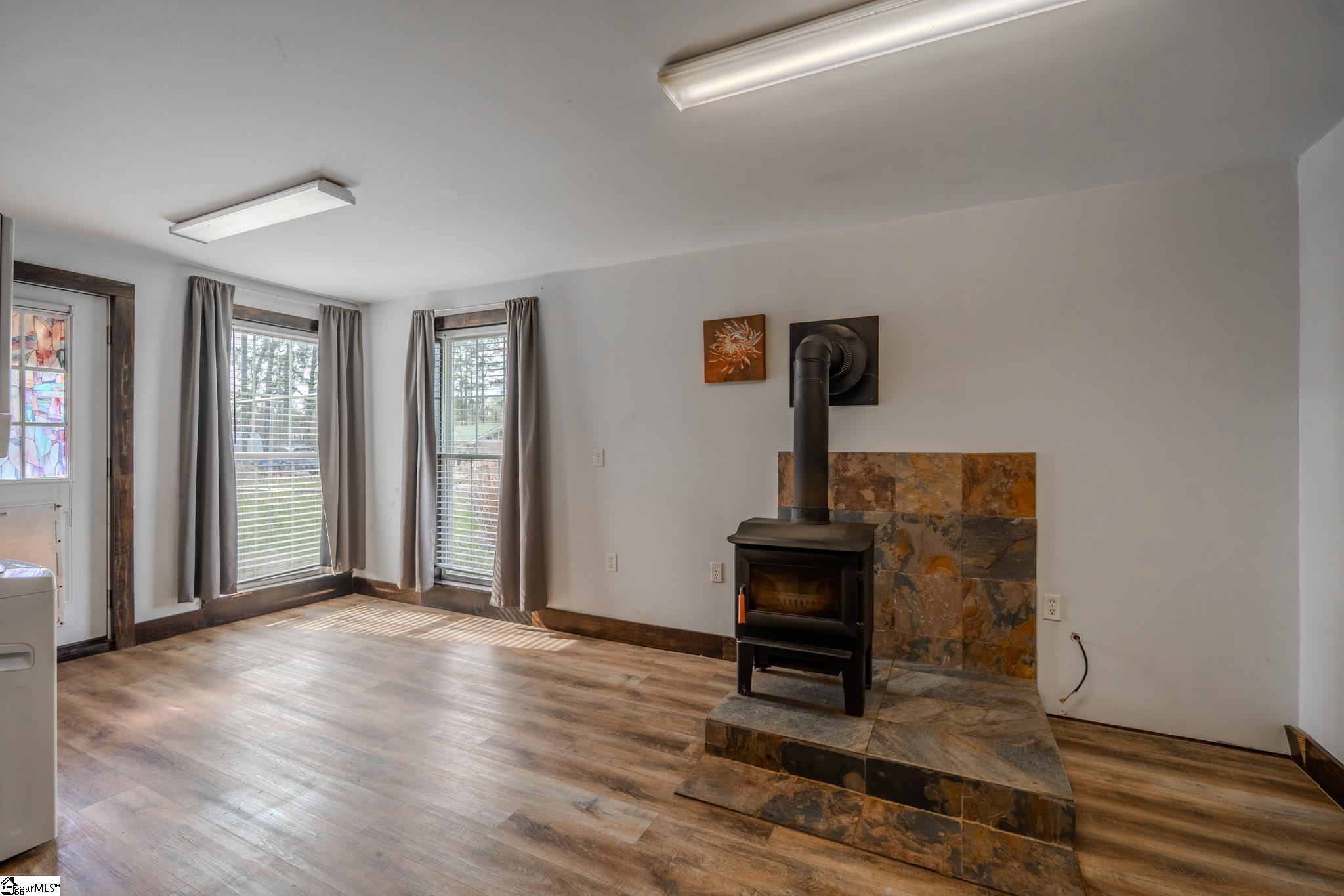 9524 Old White Horse Road Greenville, SC 29617