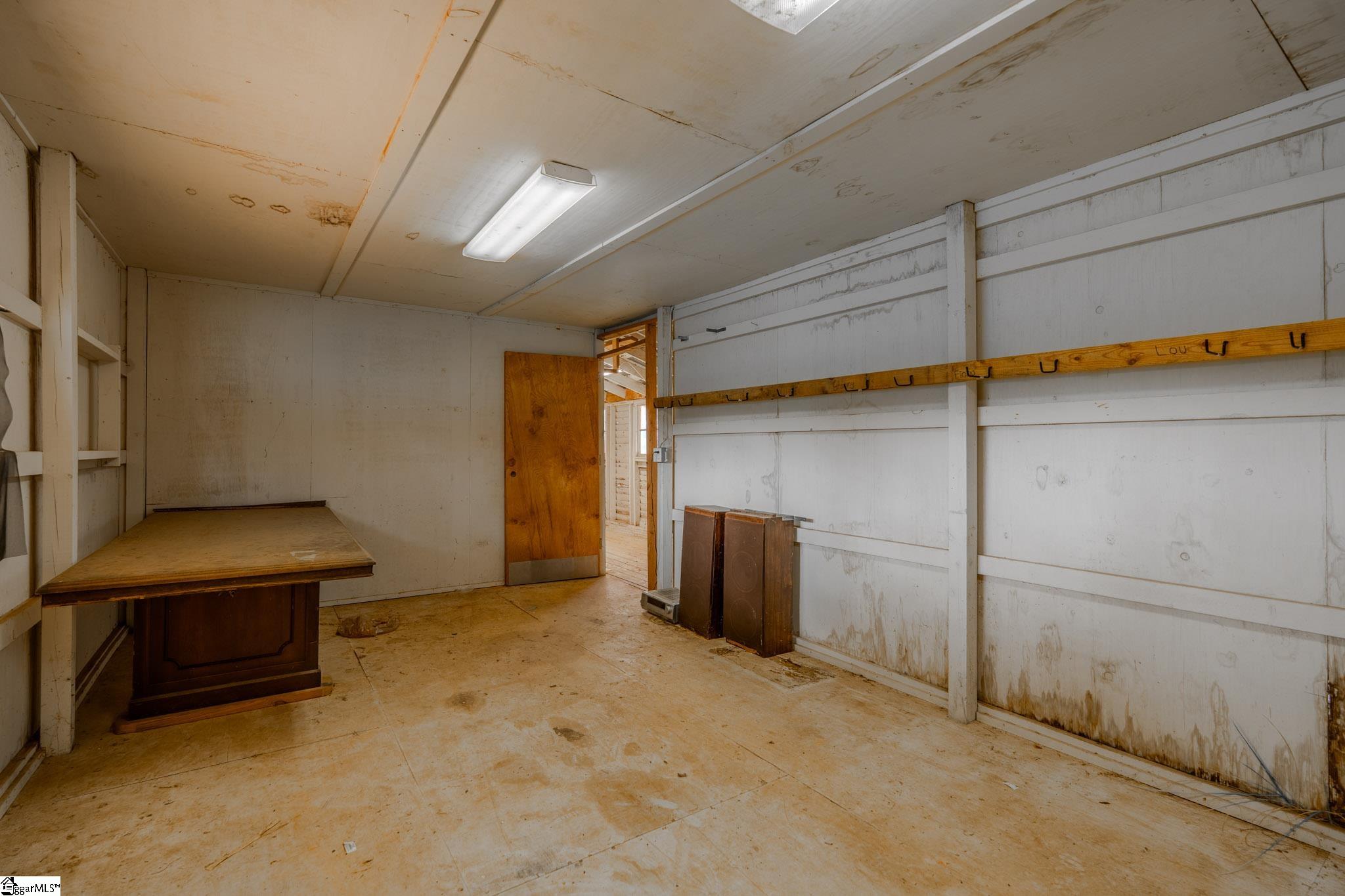 9524 Old White Horse Road Greenville, SC 29617
