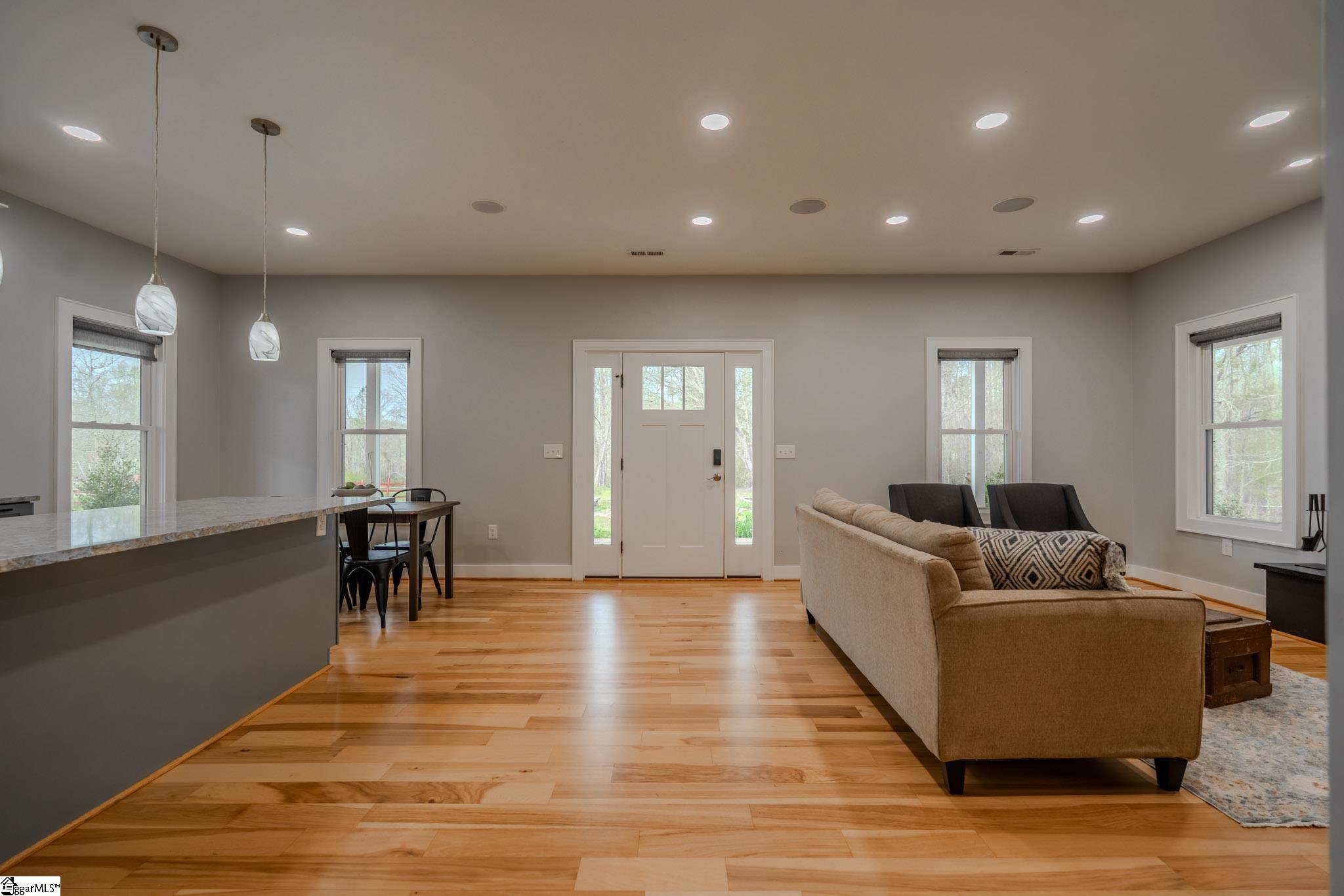 9524 Old White Horse Road Greenville, SC 29617