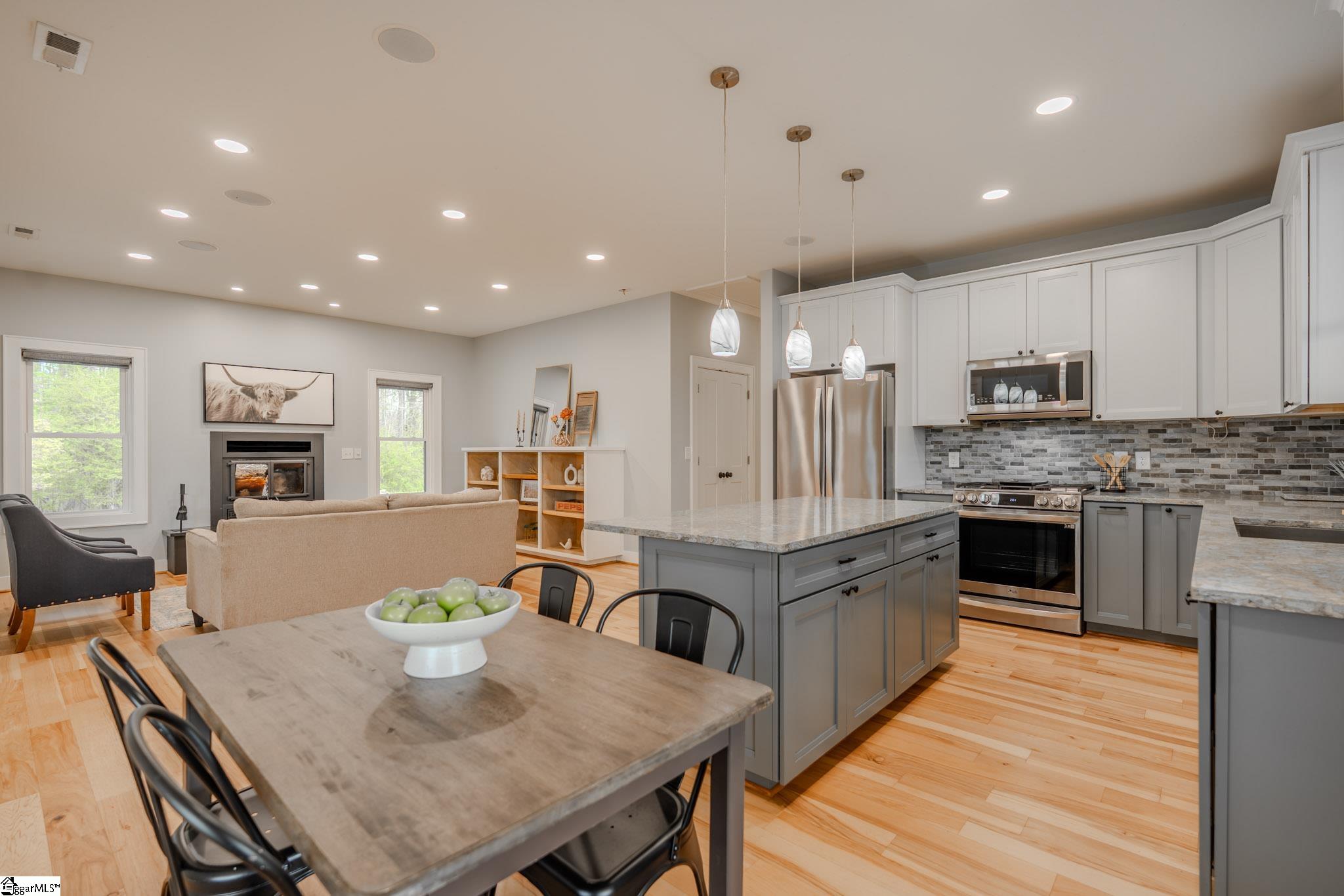 9524 Old White Horse Road Greenville, SC 29617