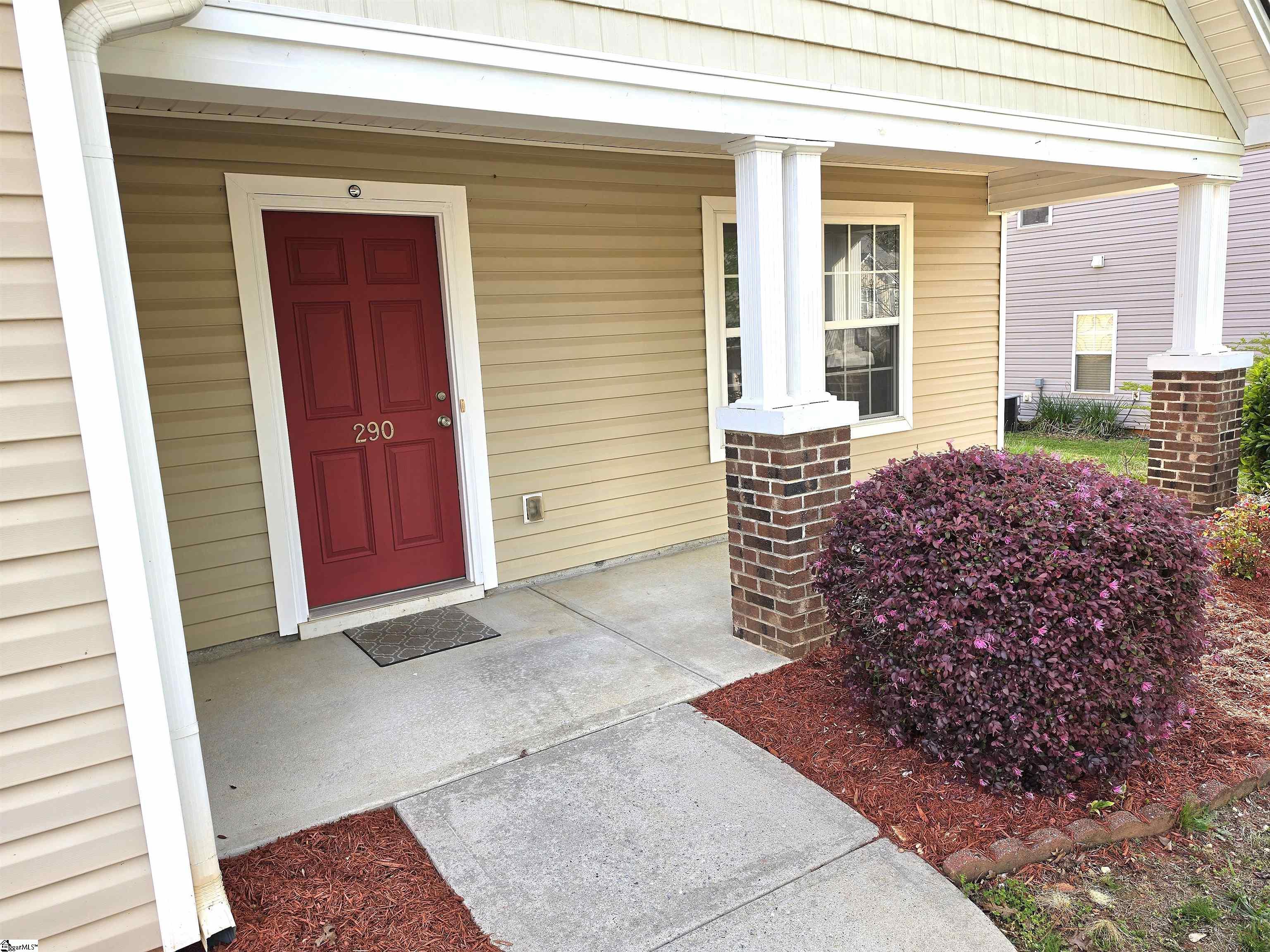 290 Stonewood Crossing Drive Boiling Springs, SC 29316