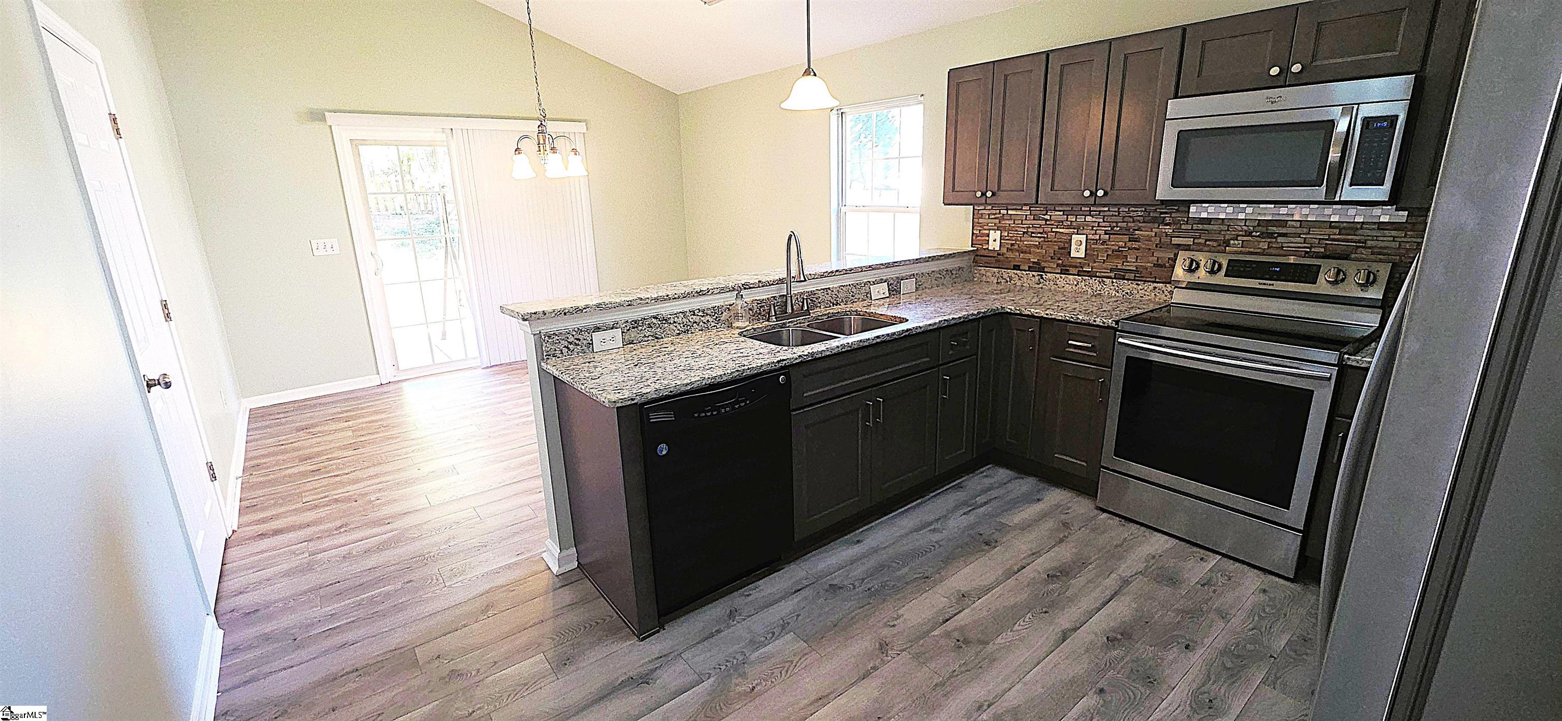 290 Stonewood Crossing Drive Boiling Springs, SC 29316