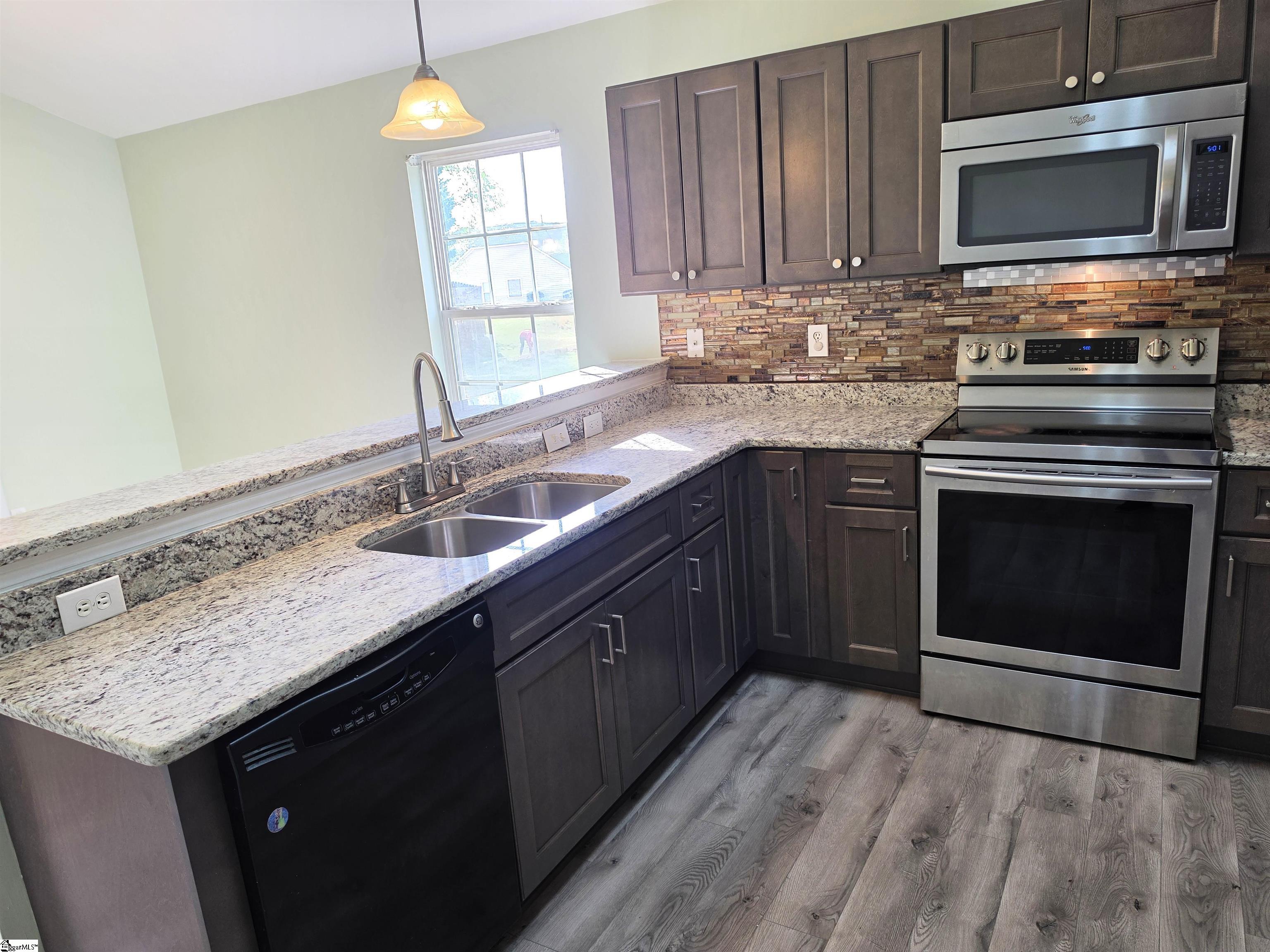 290 Stonewood Crossing Drive Boiling Springs, SC 29316