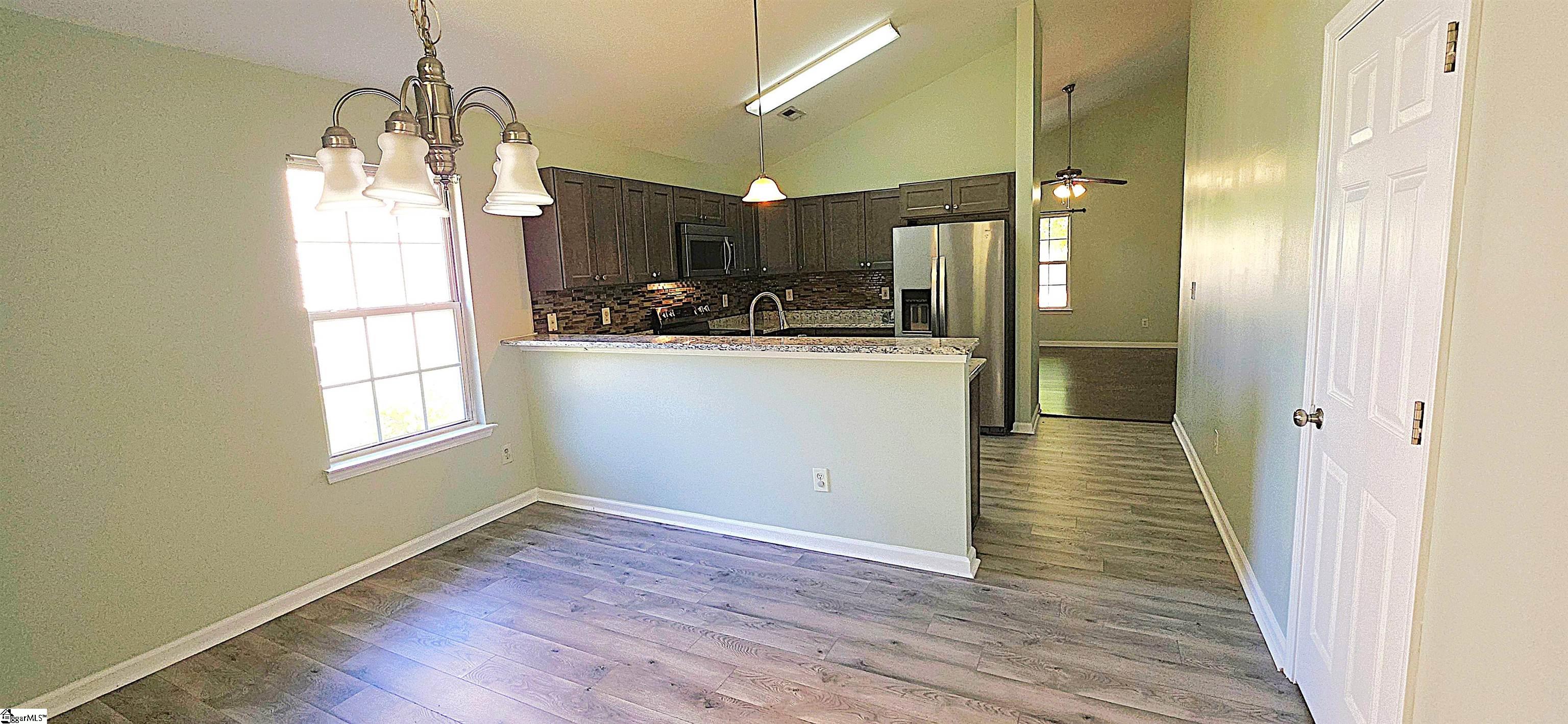 290 Stonewood Crossing Drive Boiling Springs, SC 29316